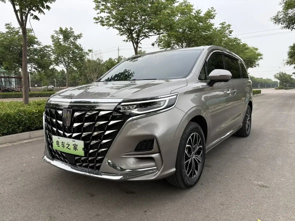 Roewe iMAX8 DMH  из Китая