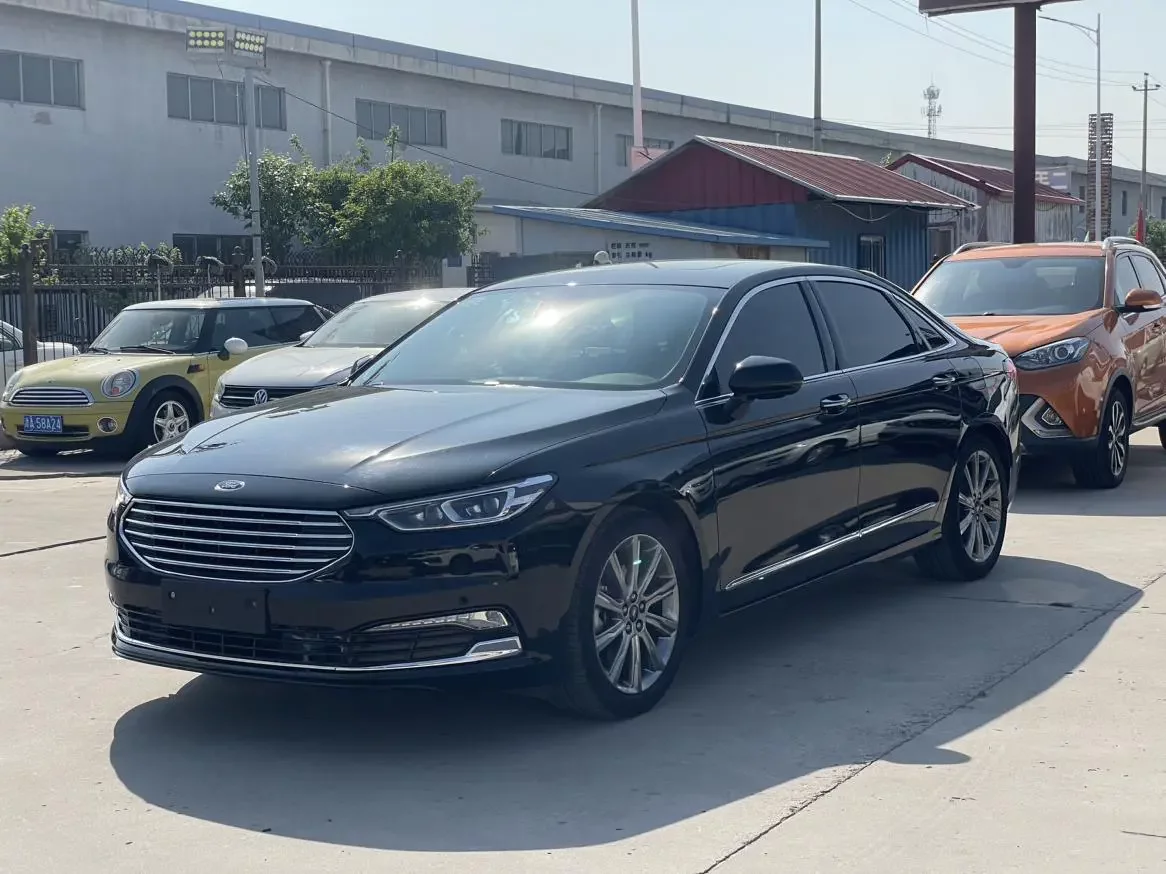 Ford Taurus