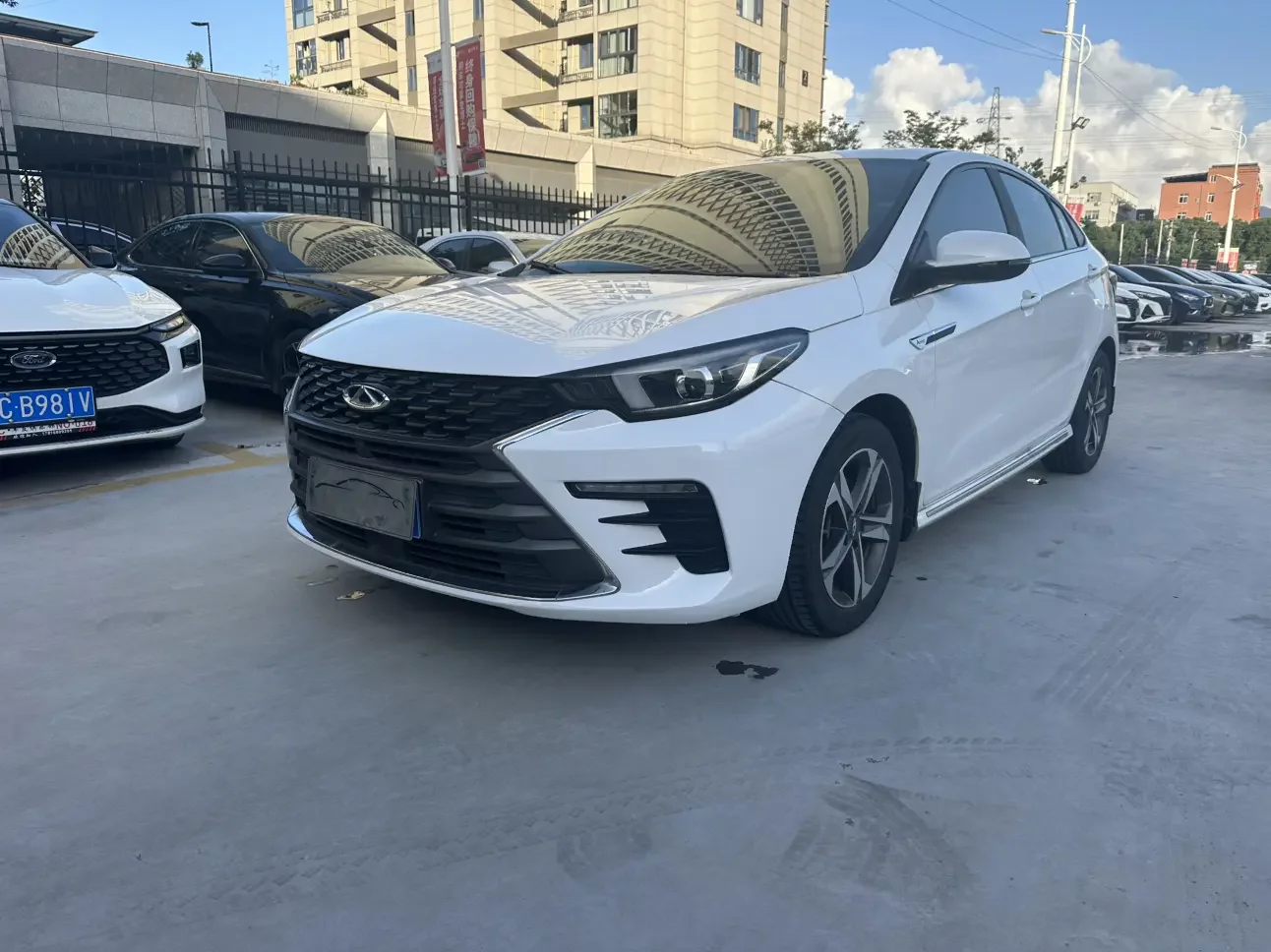 Omoda S5