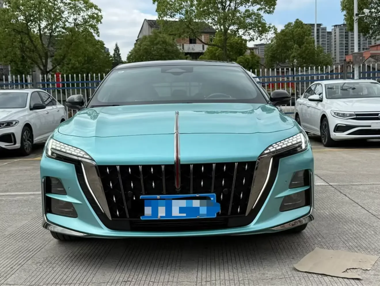 Hongqi H6  из Китая