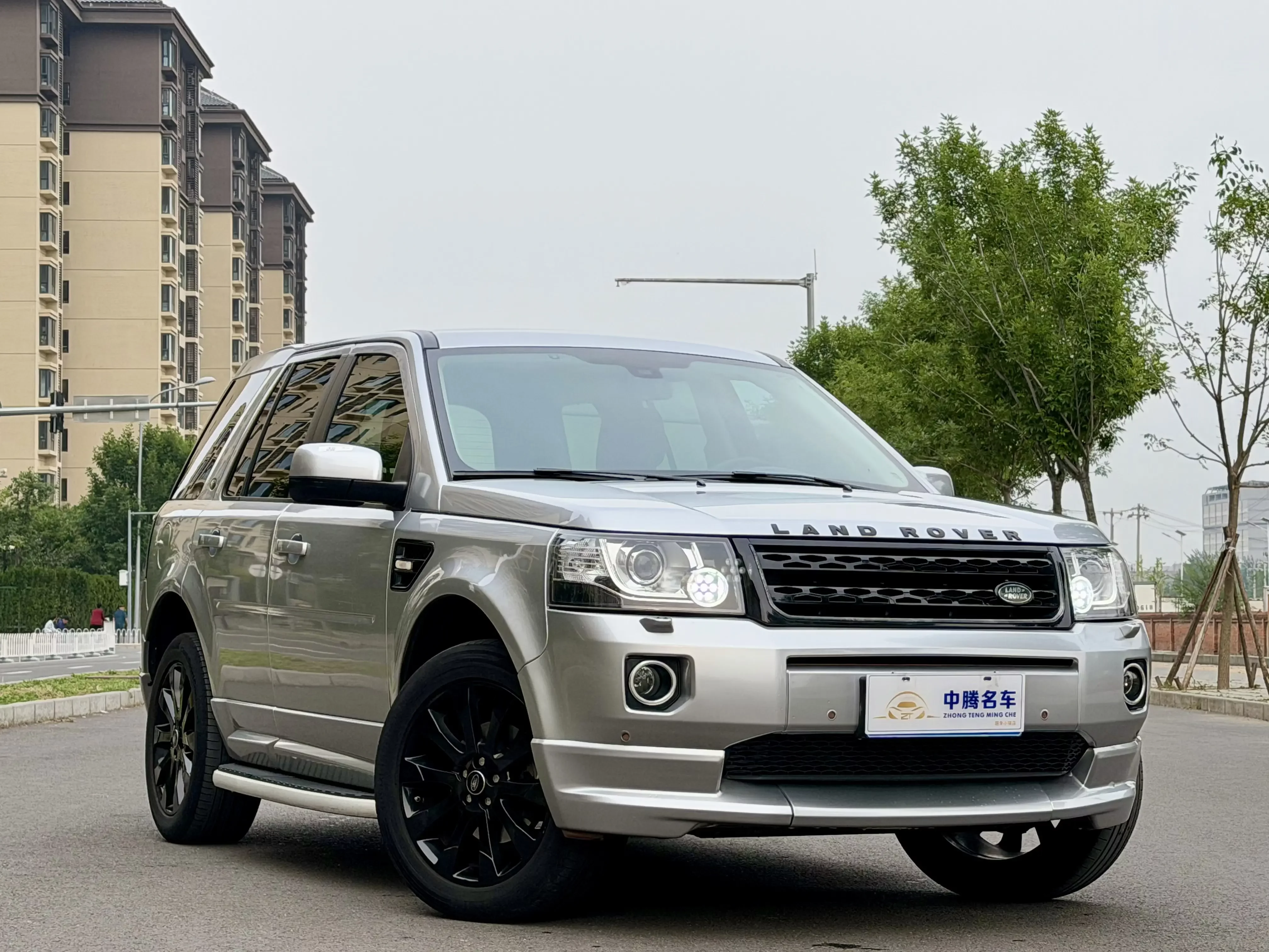 Land Rover Freelander 2