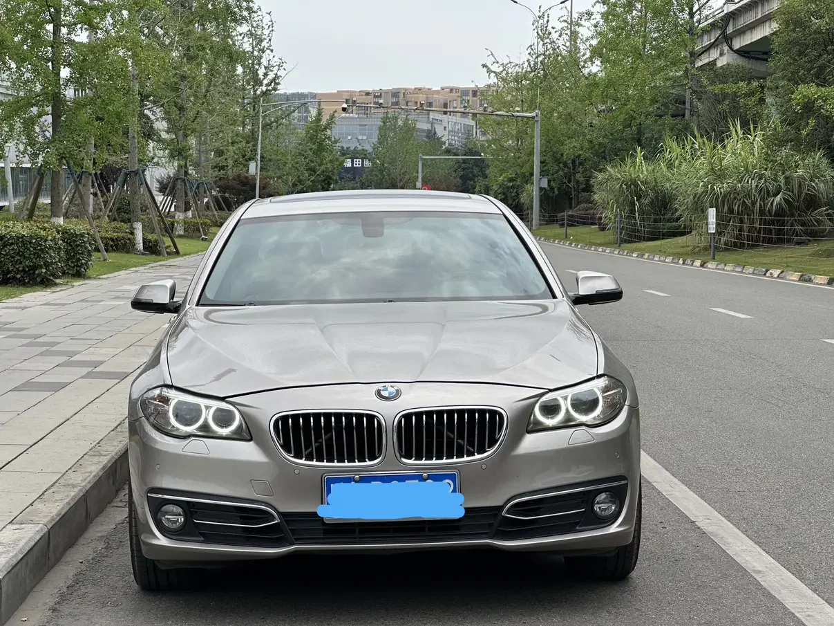 BMW 5 Series  из Китая