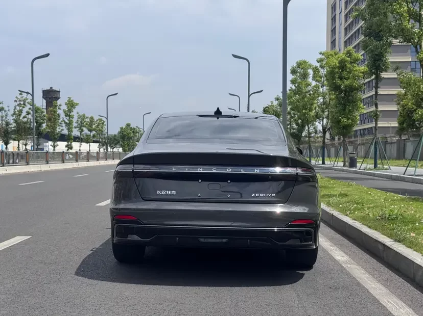 Lincoln Z