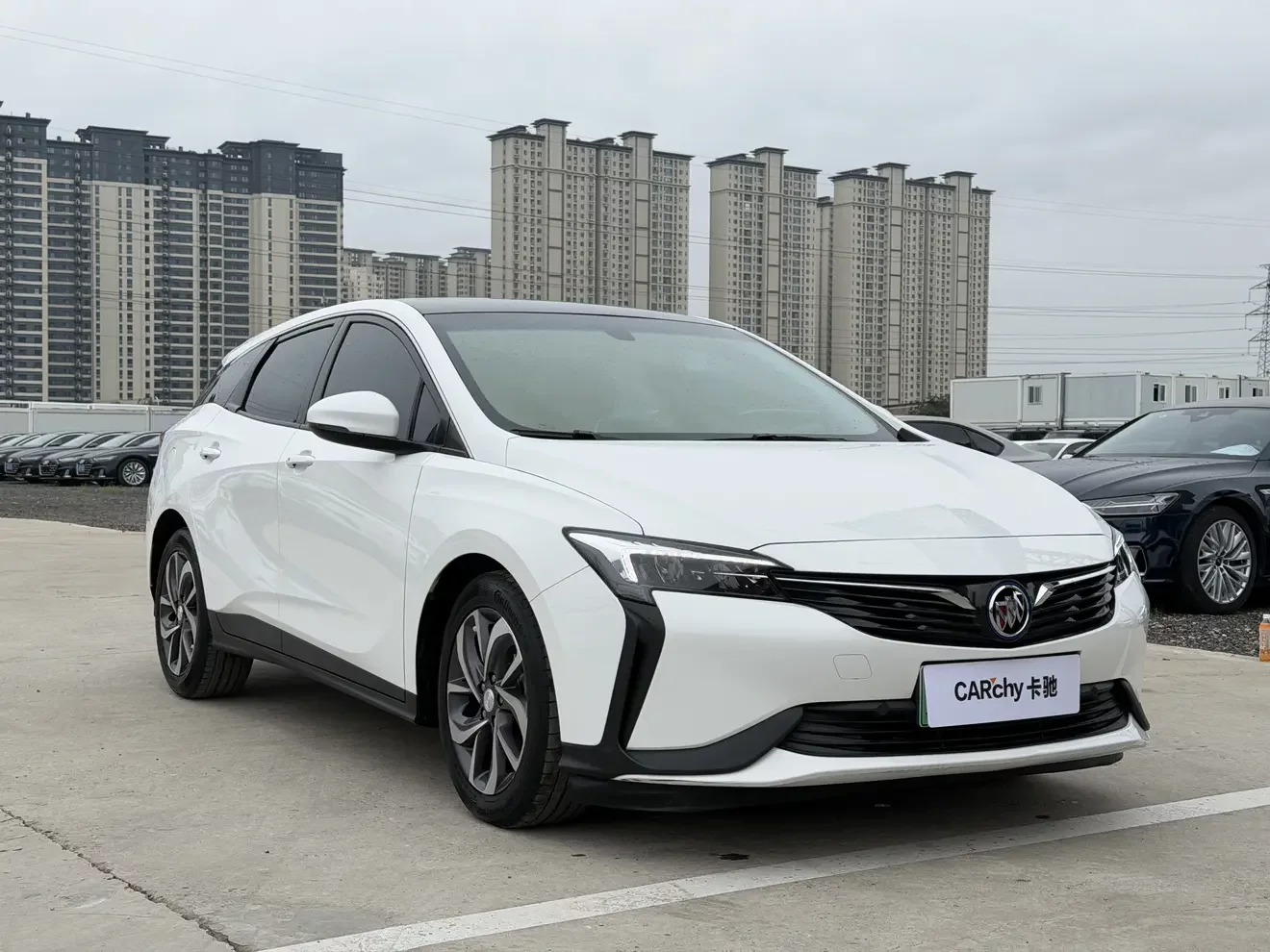 Buick Weilan 6 PHEV