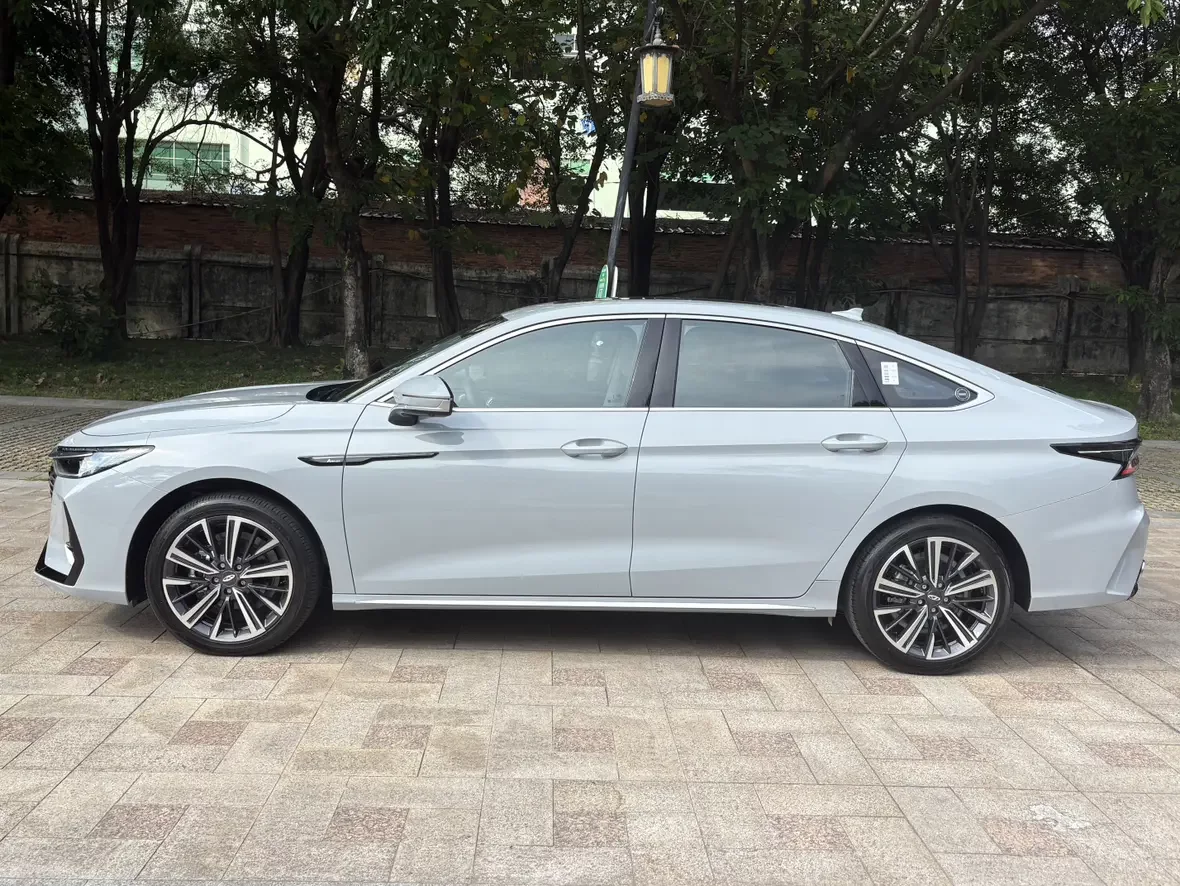 Chery Arrizo 8