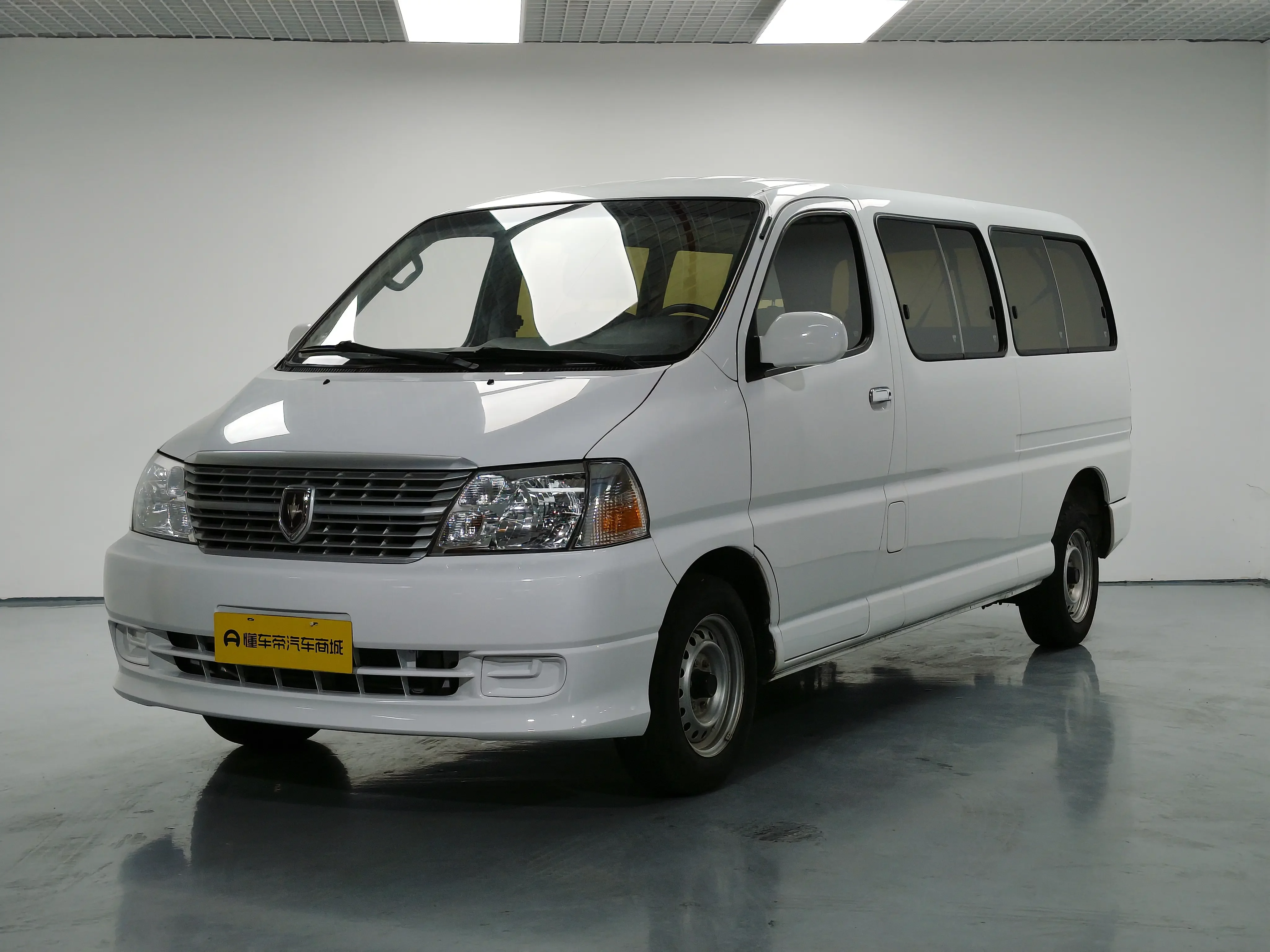 Golden cup Jinbei Express