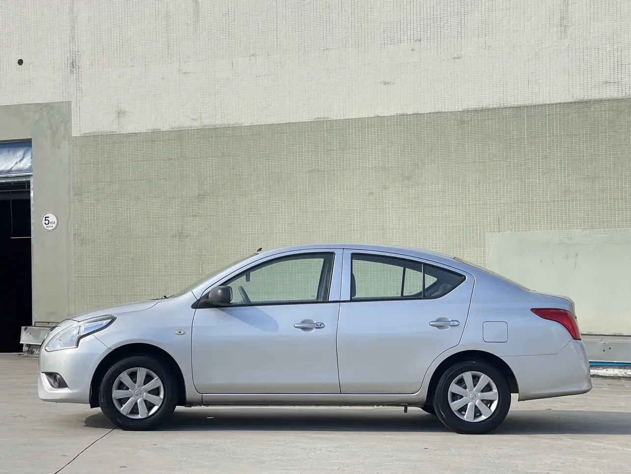 Nissan Sunlight