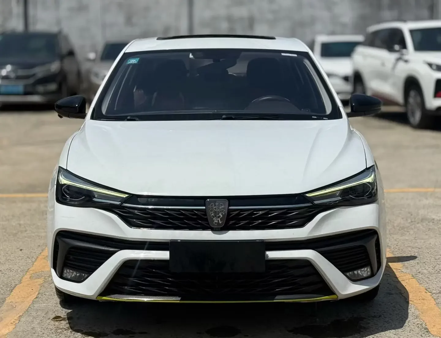 Roewe i5
