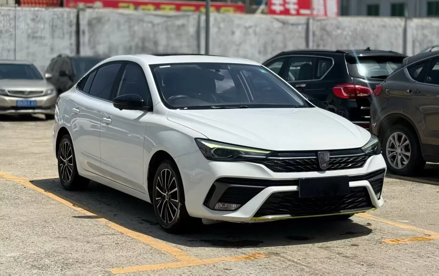 Roewe i5