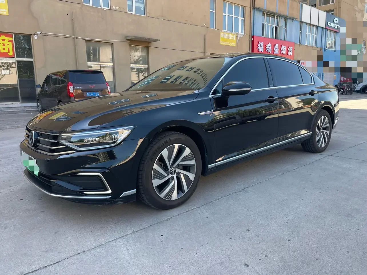 Volkswagen Magotan PHEV  из Китая