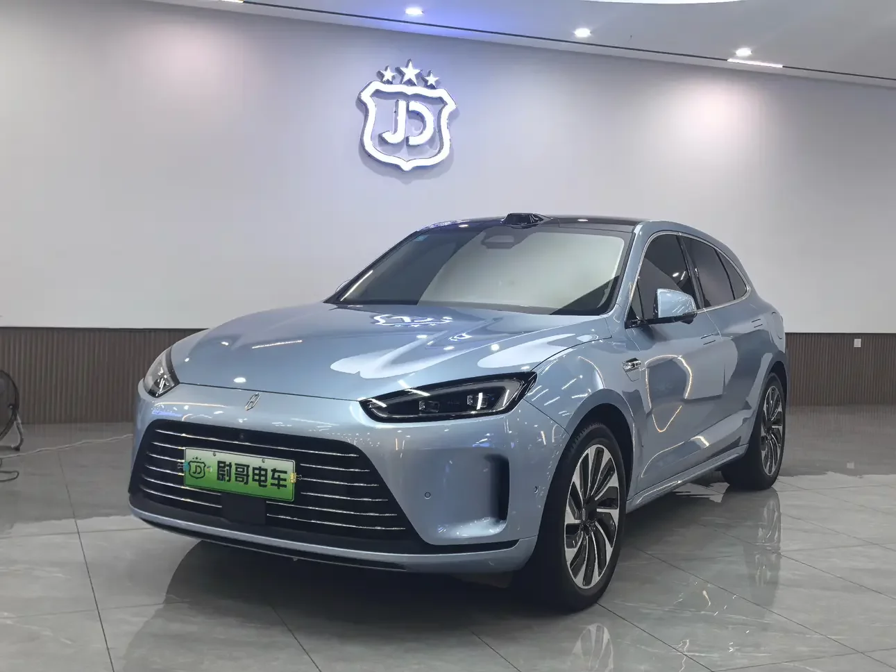 AITO M5