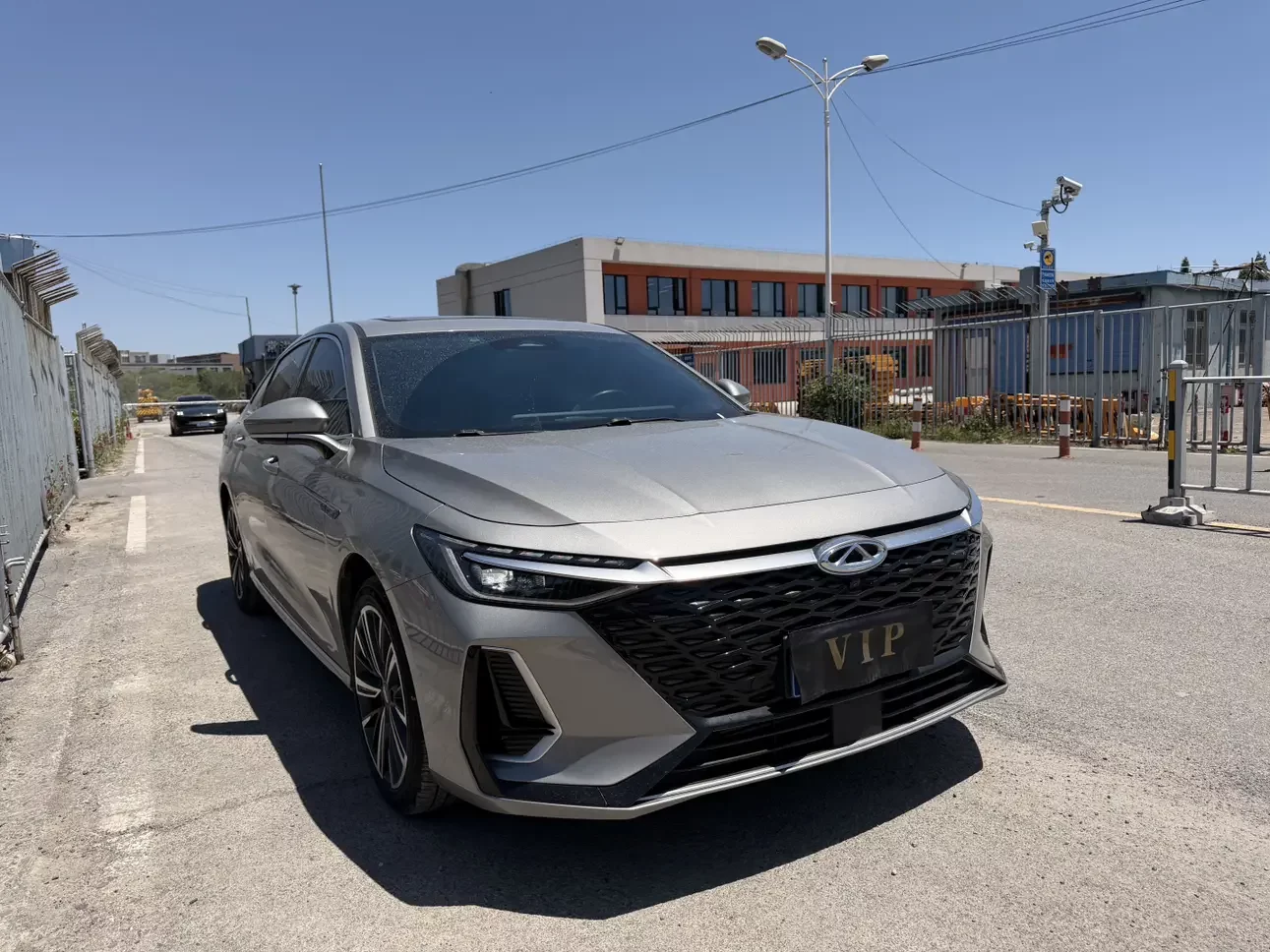 Chery Arrizo 8
