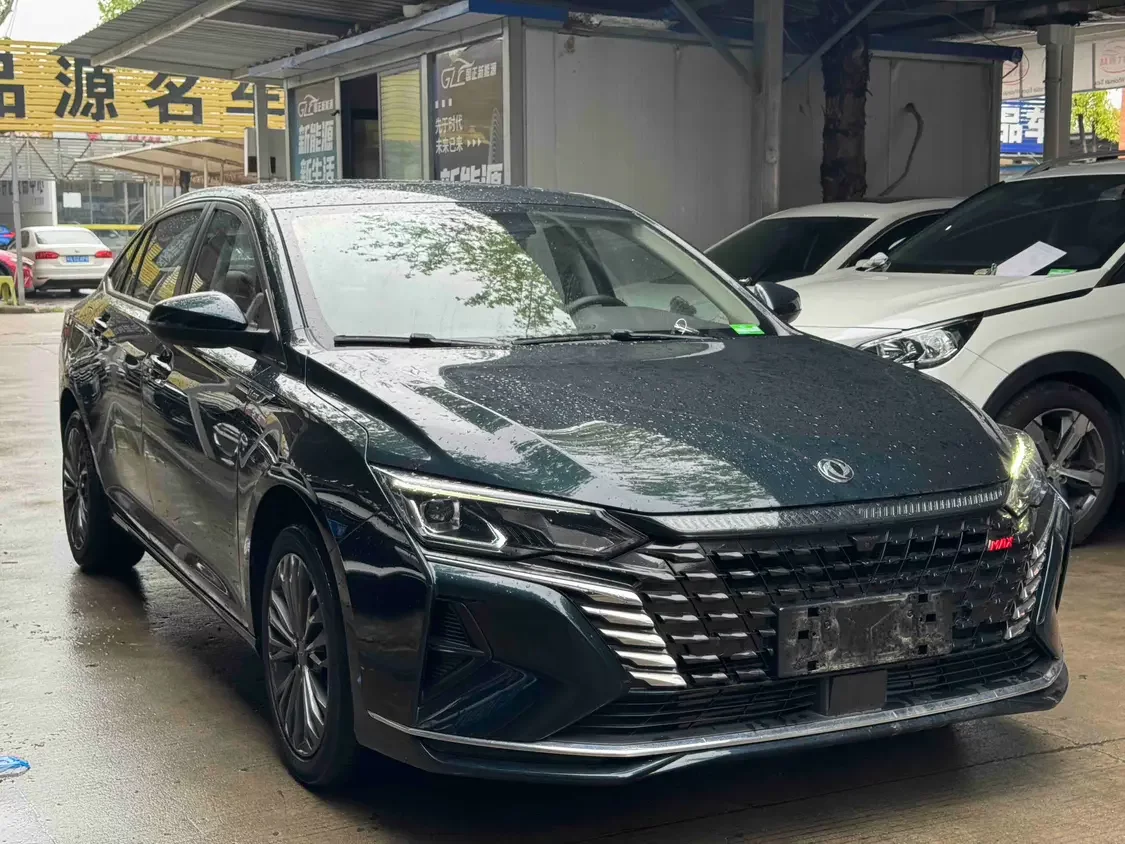 Dongfeng Yixuan MAX