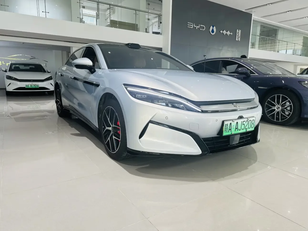 BYD Han L EV