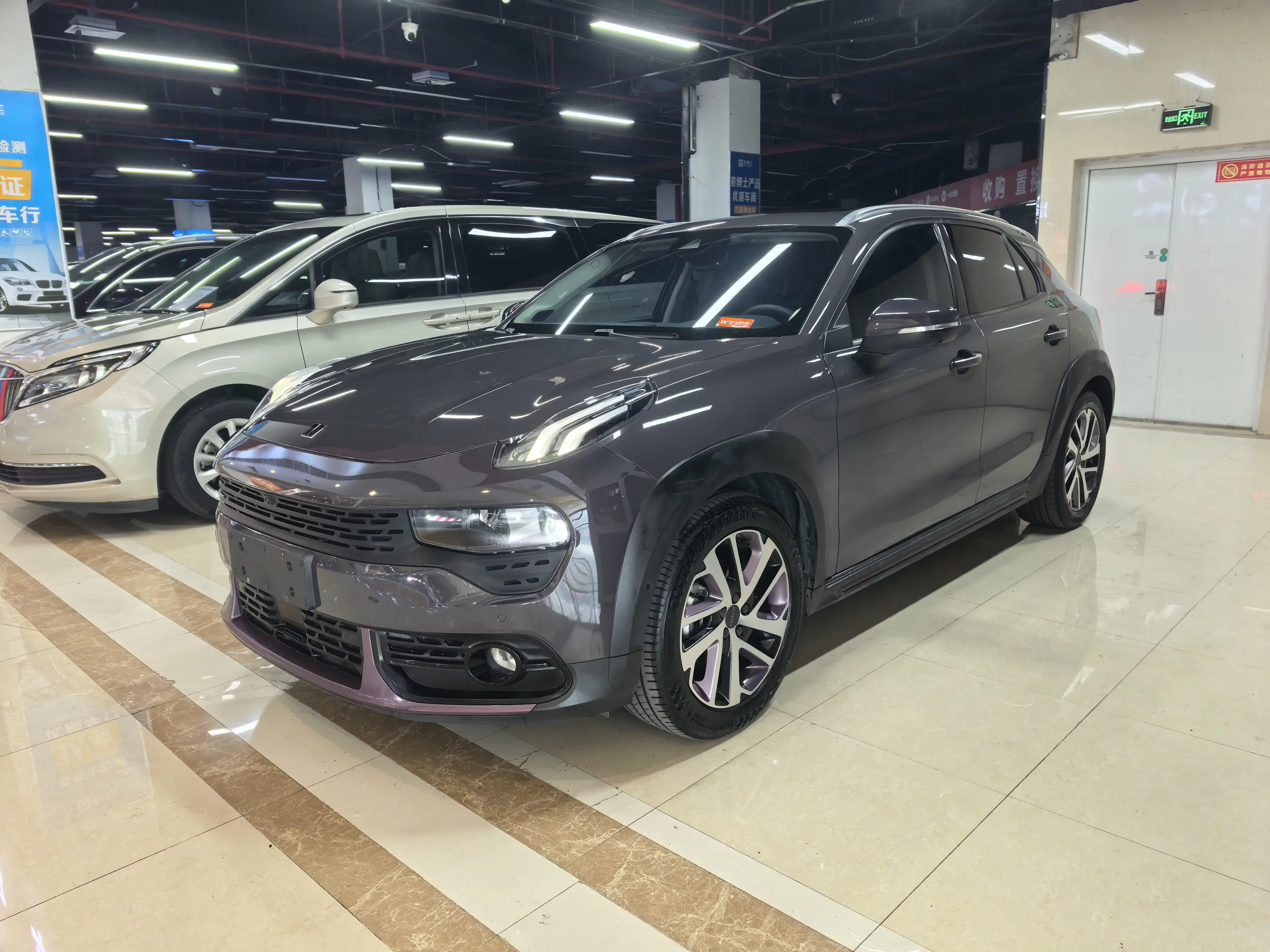 Lynk & Co 02