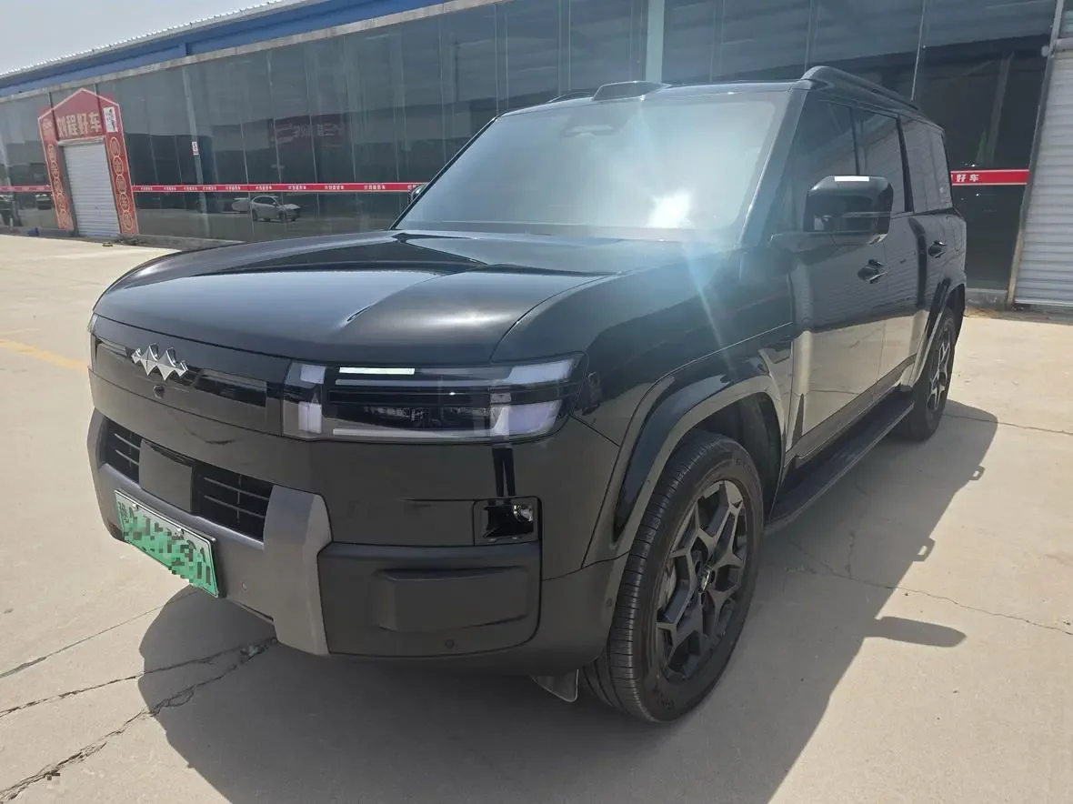 BYD Leopard Titanium 7 PHEV