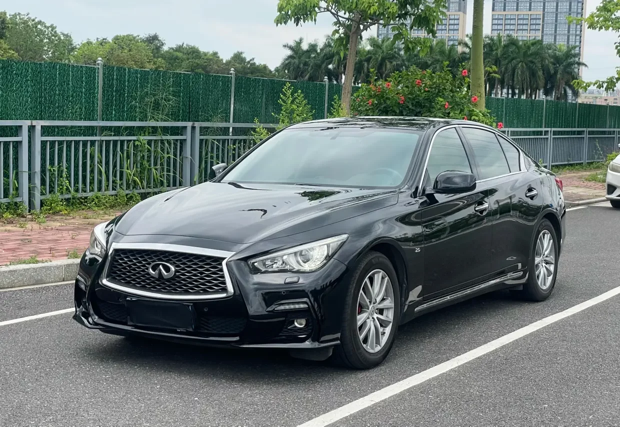 Infiniti Q50L  из Китая