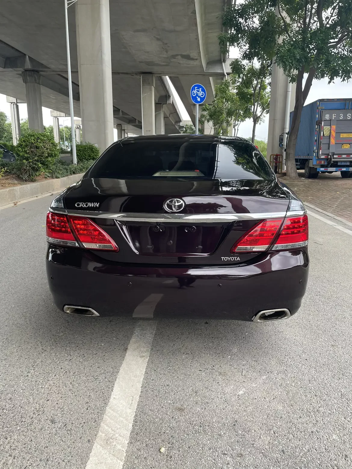 Toyota crown