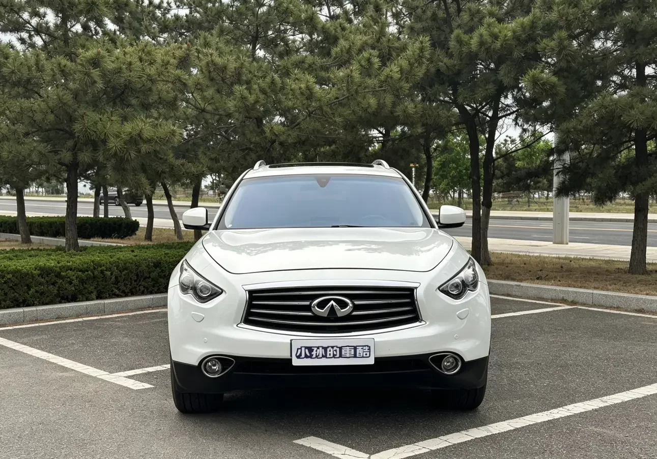 Infiniti FX  из Китая