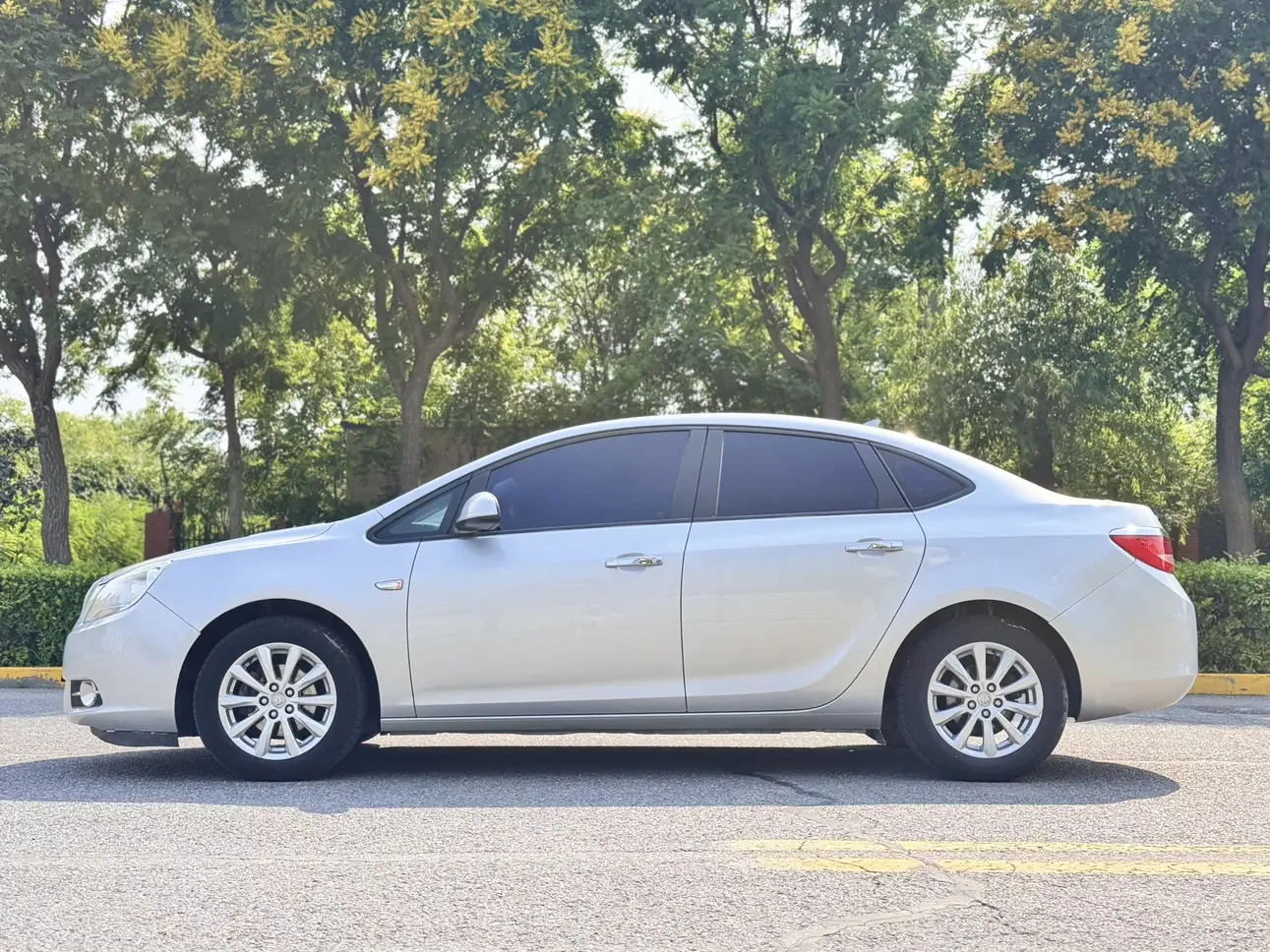 Buick Yinglang
