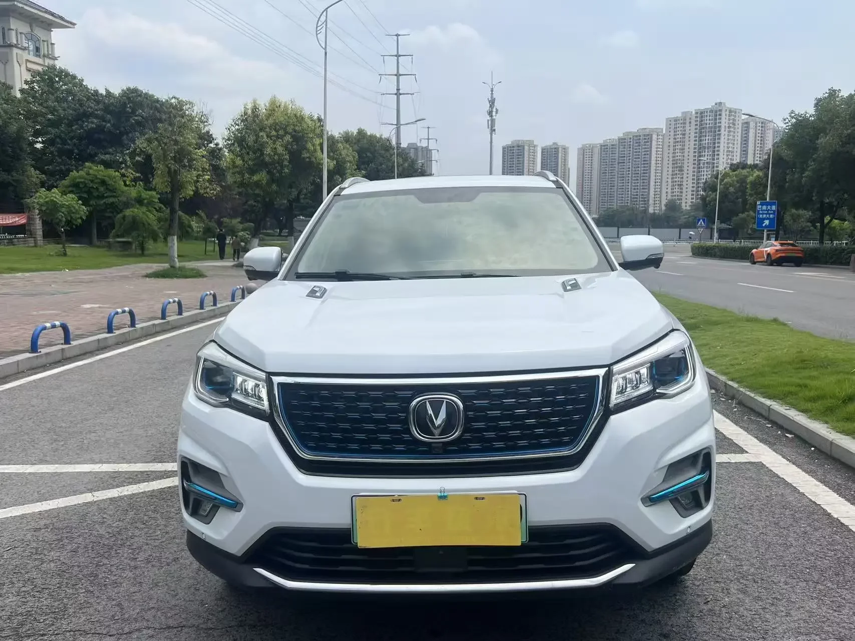 Changan CS75 PHEV  из Китая