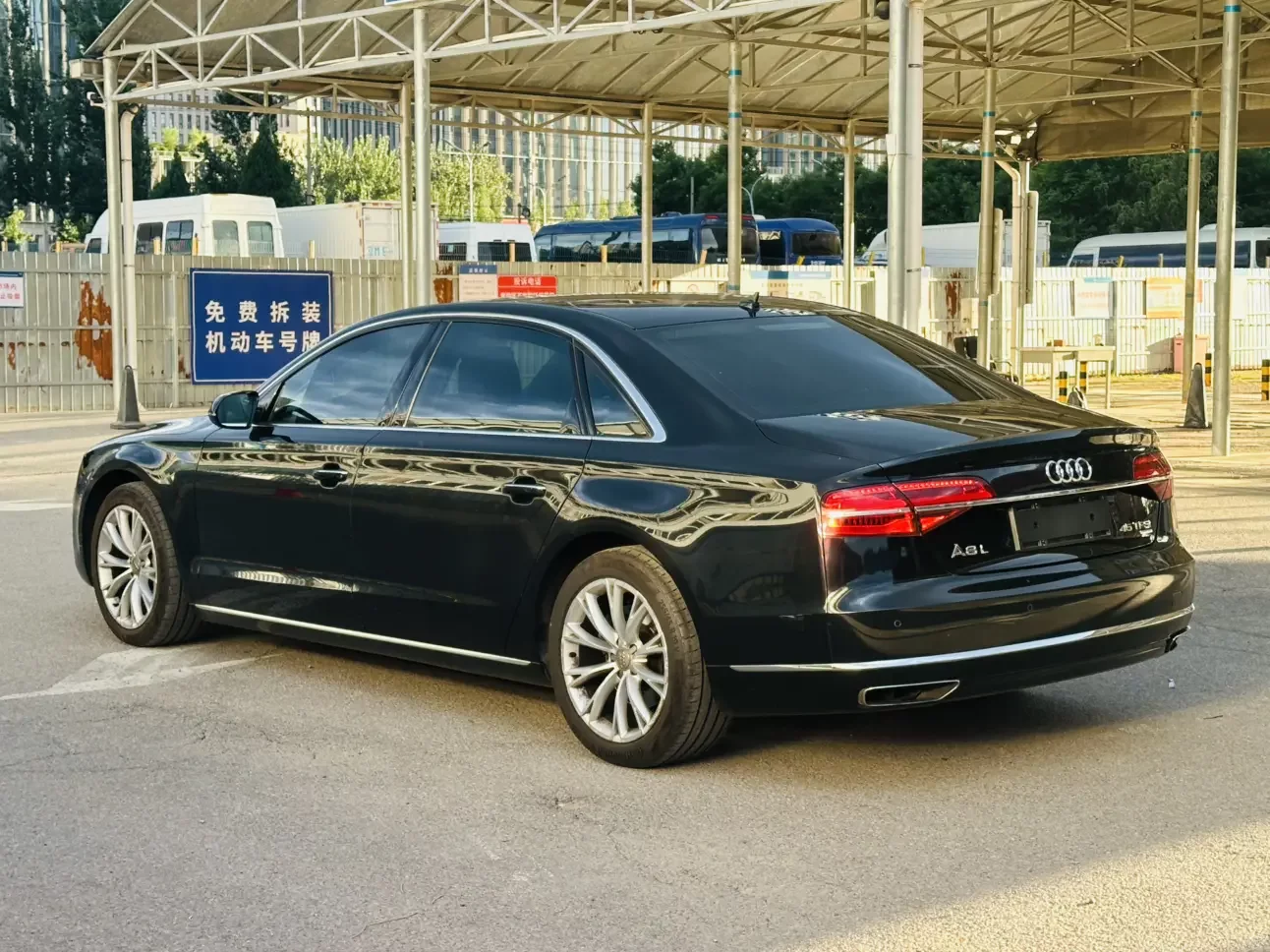 Audi A8