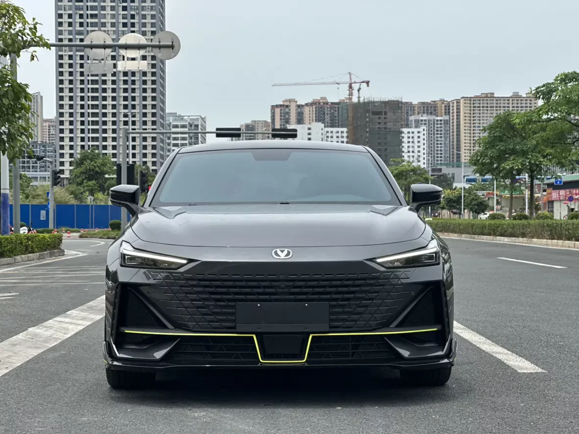 Changan UNI-V