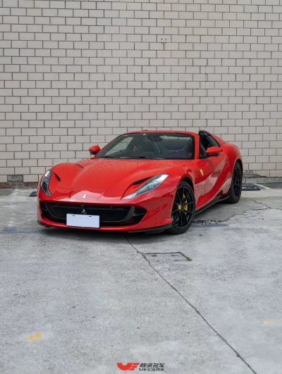 Ferrari 812