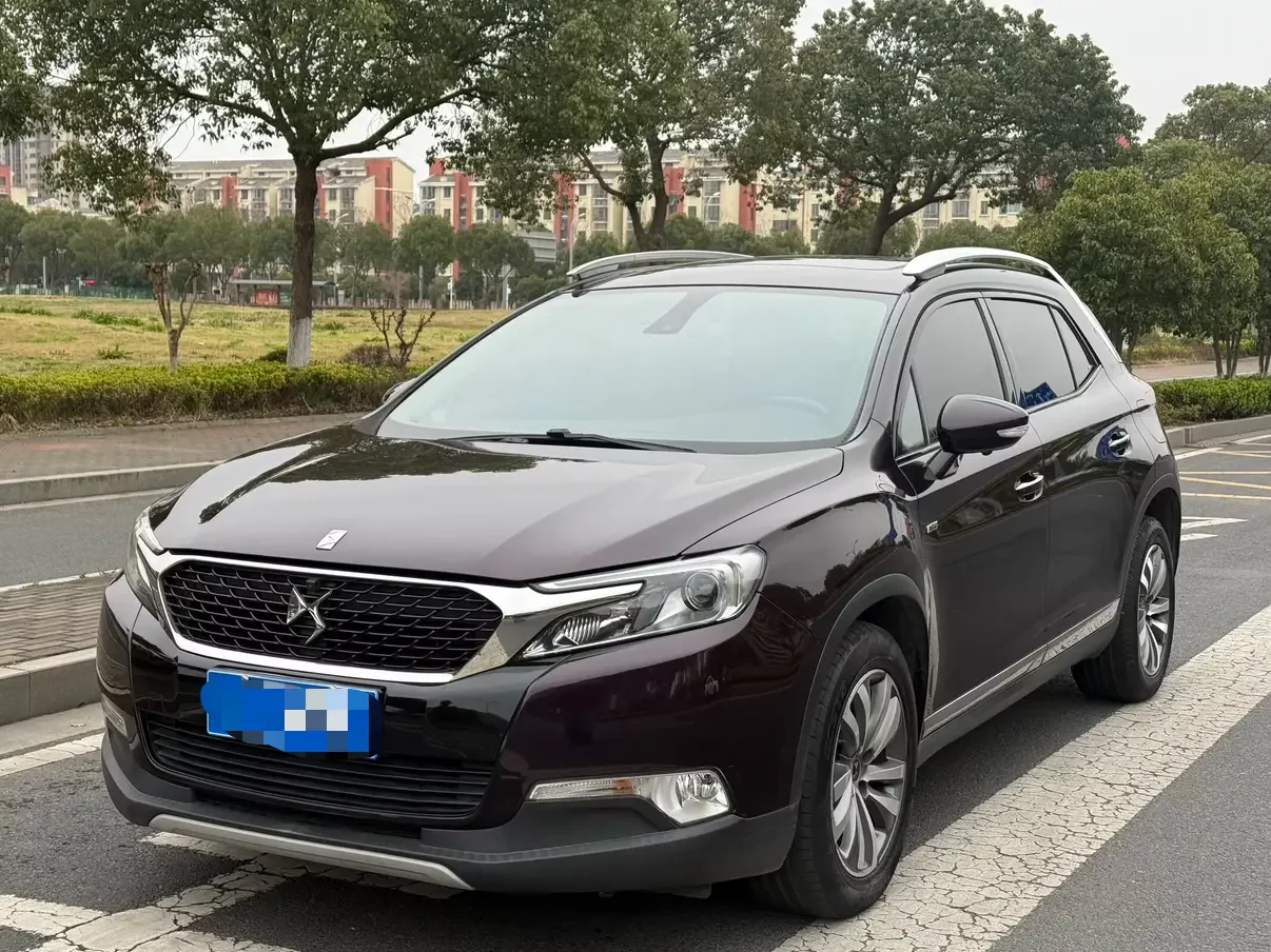 DS 6  из Китая