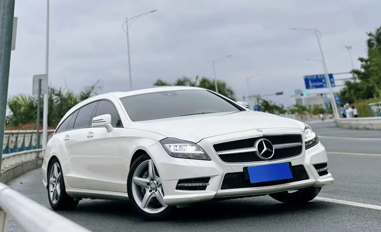 Mercedes-Benz CLS