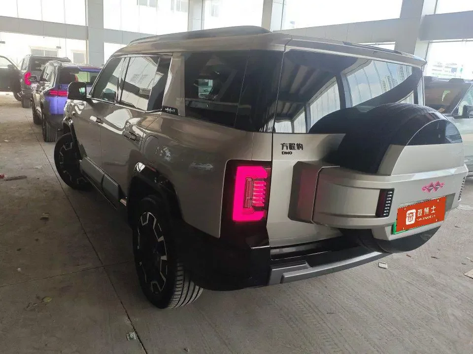 BYD Leopard Leopard 8
