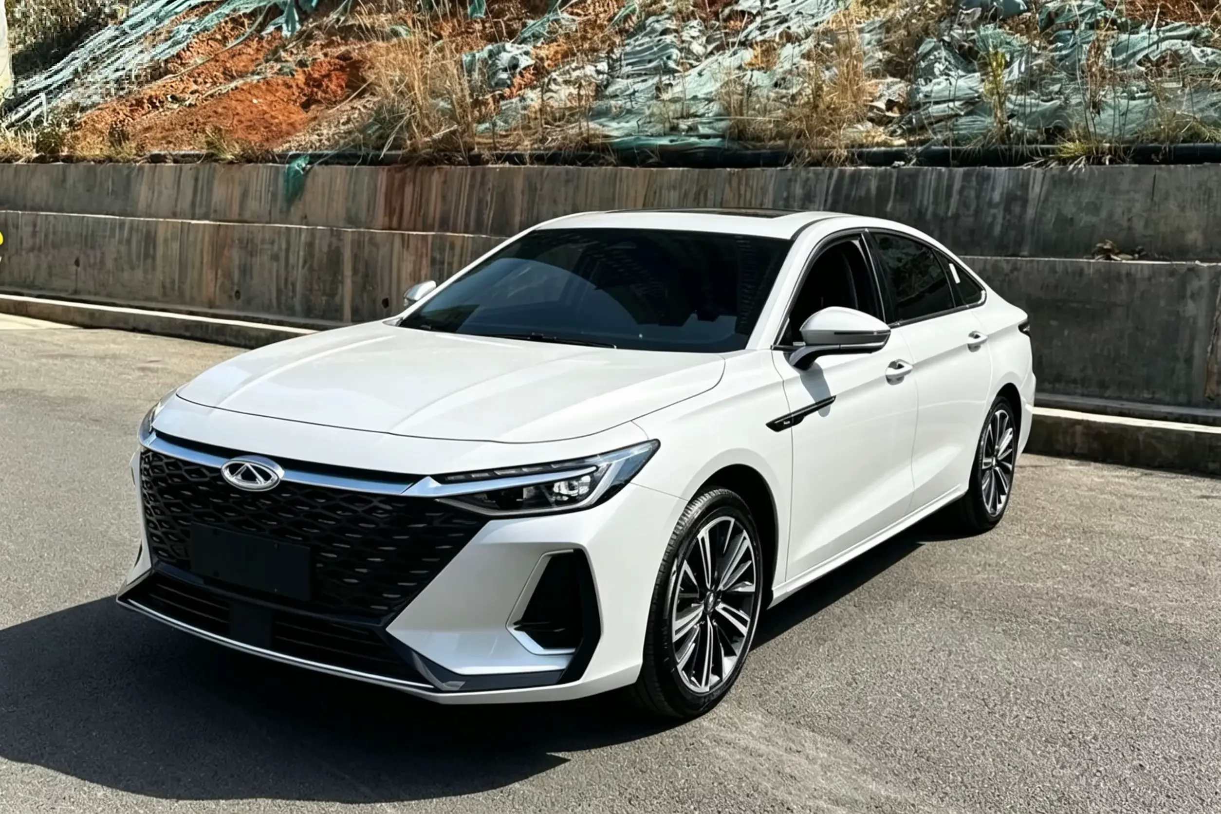 Chery Arrizo 8