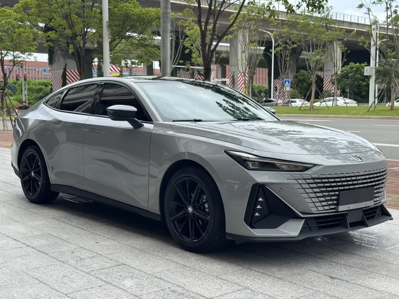 Changan UNI-V