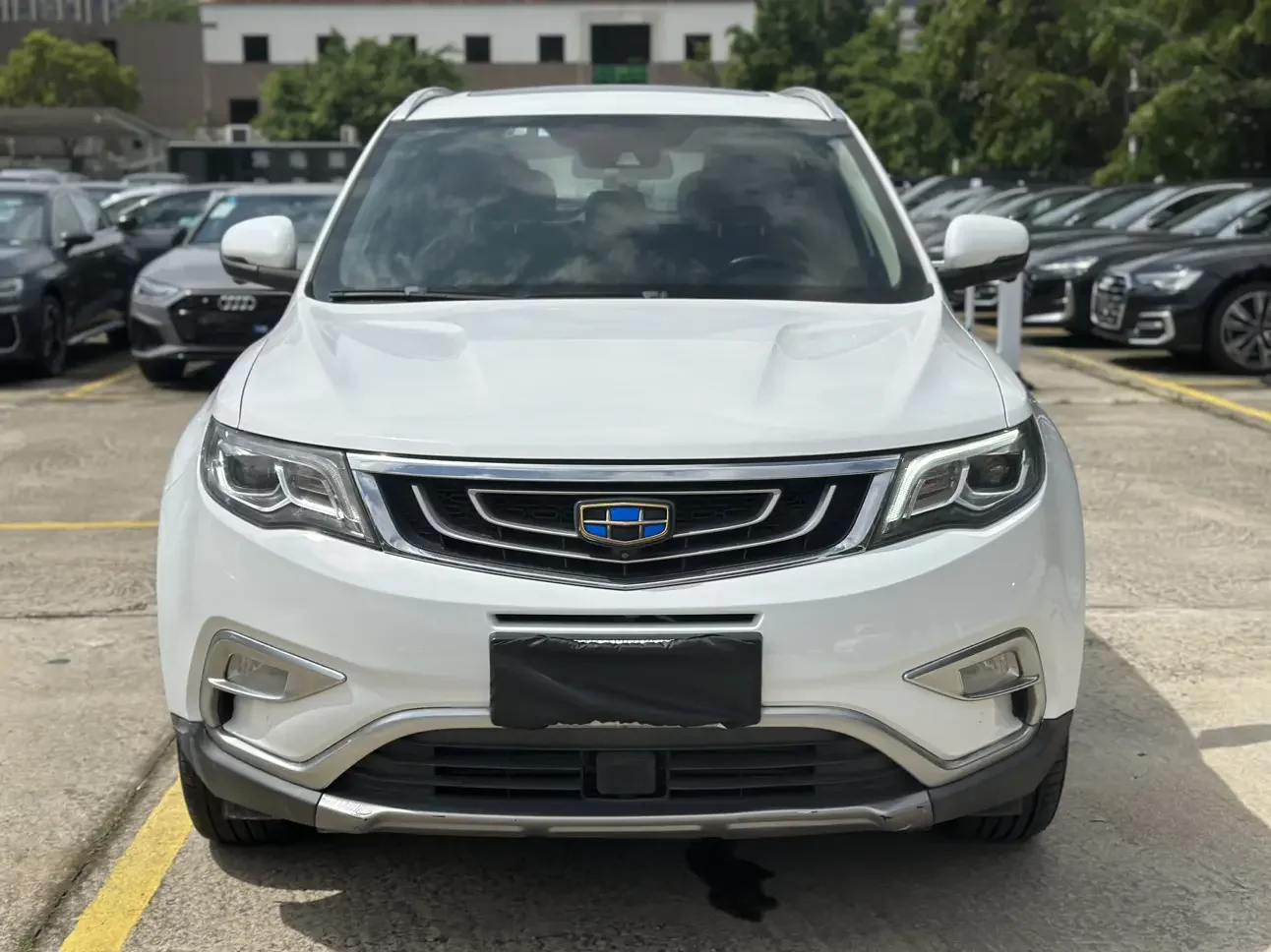 Geely Atlas