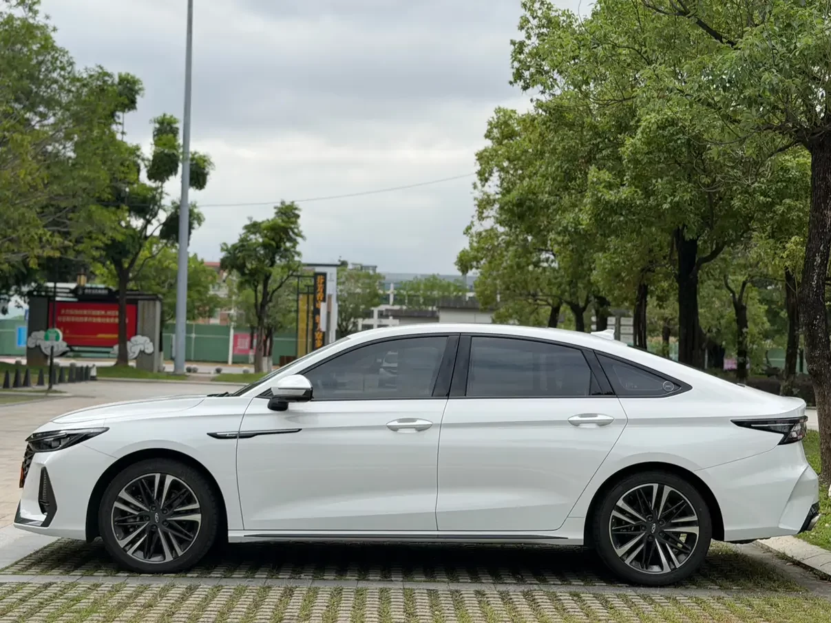 Chery Arrizo 8