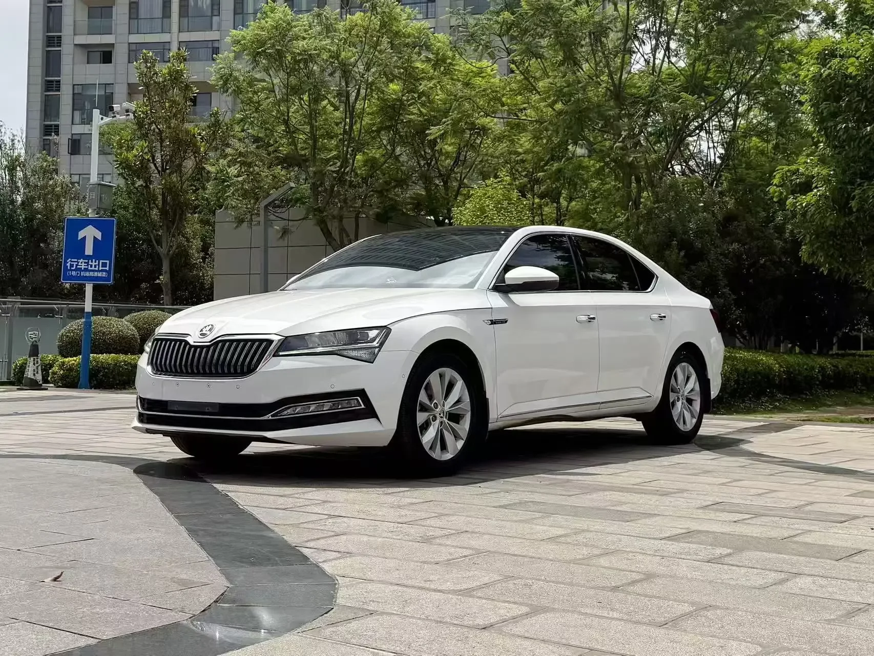 Skoda SuperB