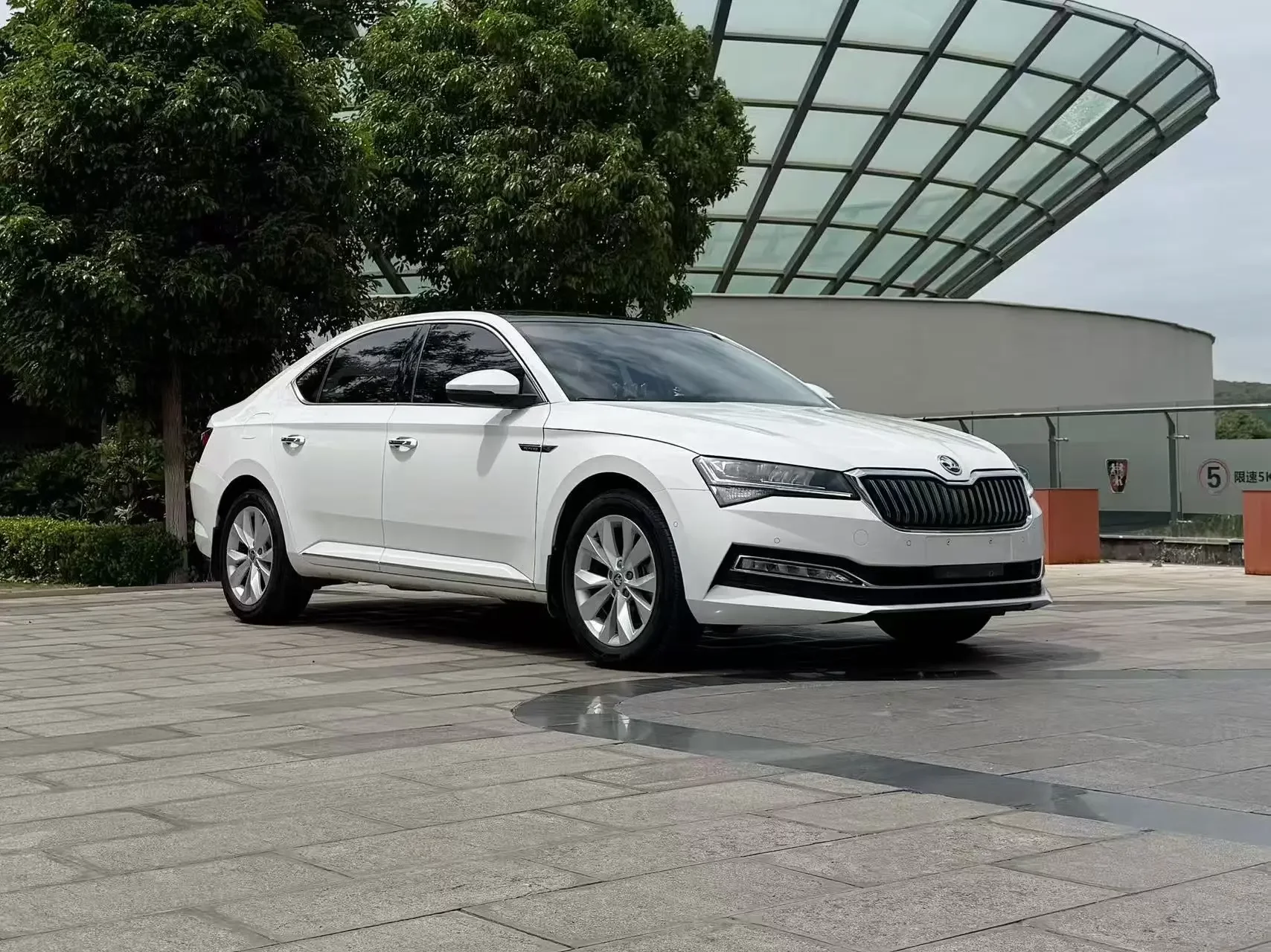 Skoda SuperB