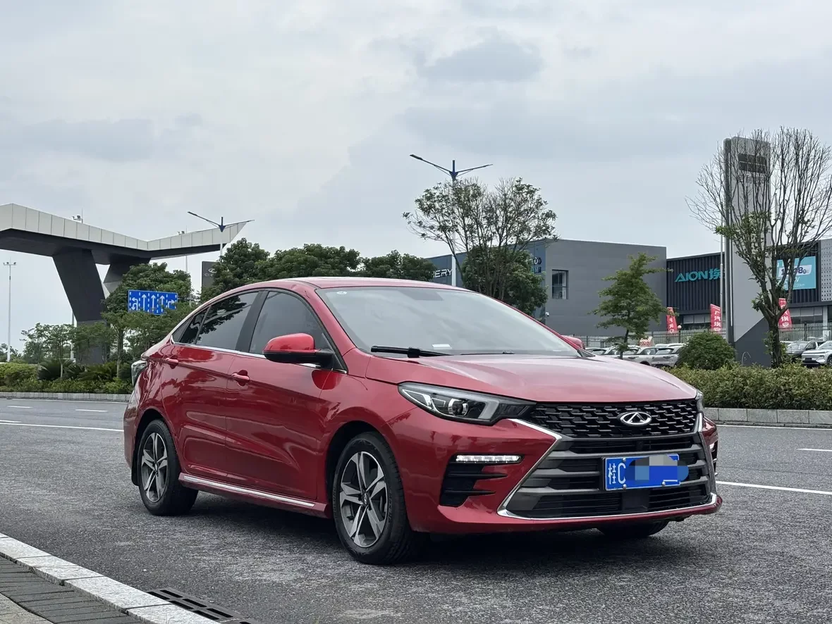 Omoda S5