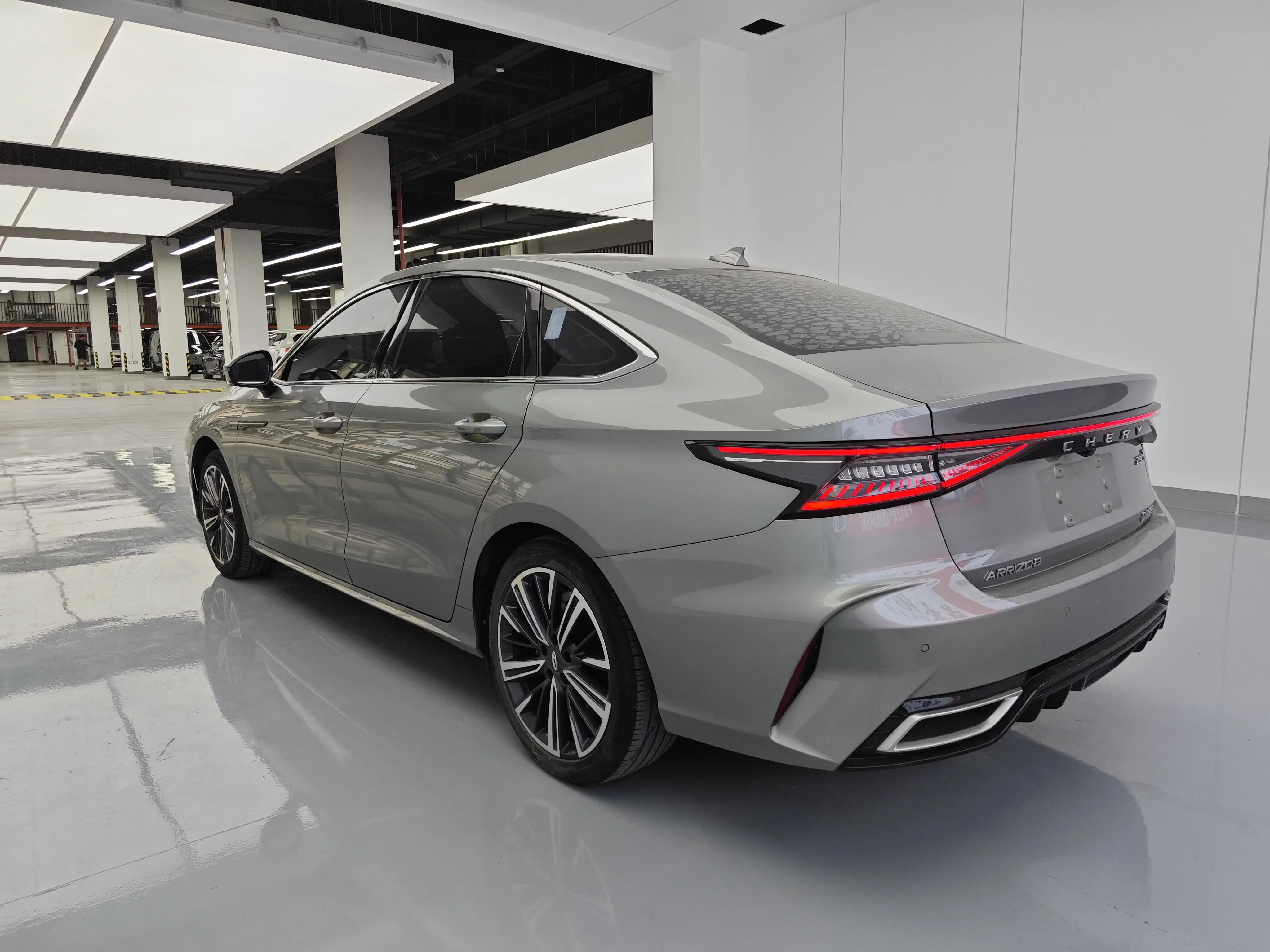 Chery Arrizo 8