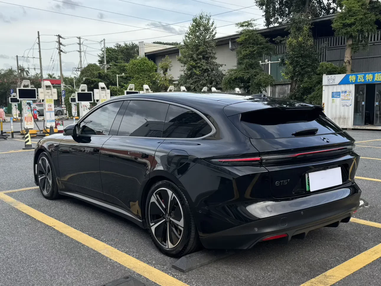 NIO ET5T