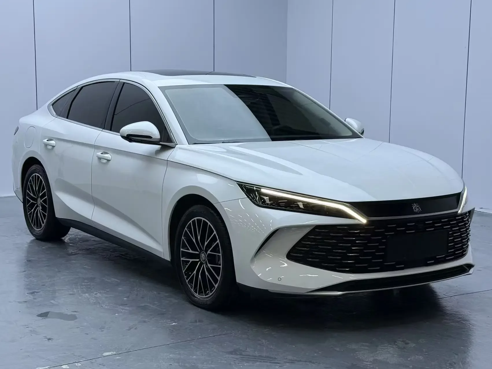 BYD Qin L DM