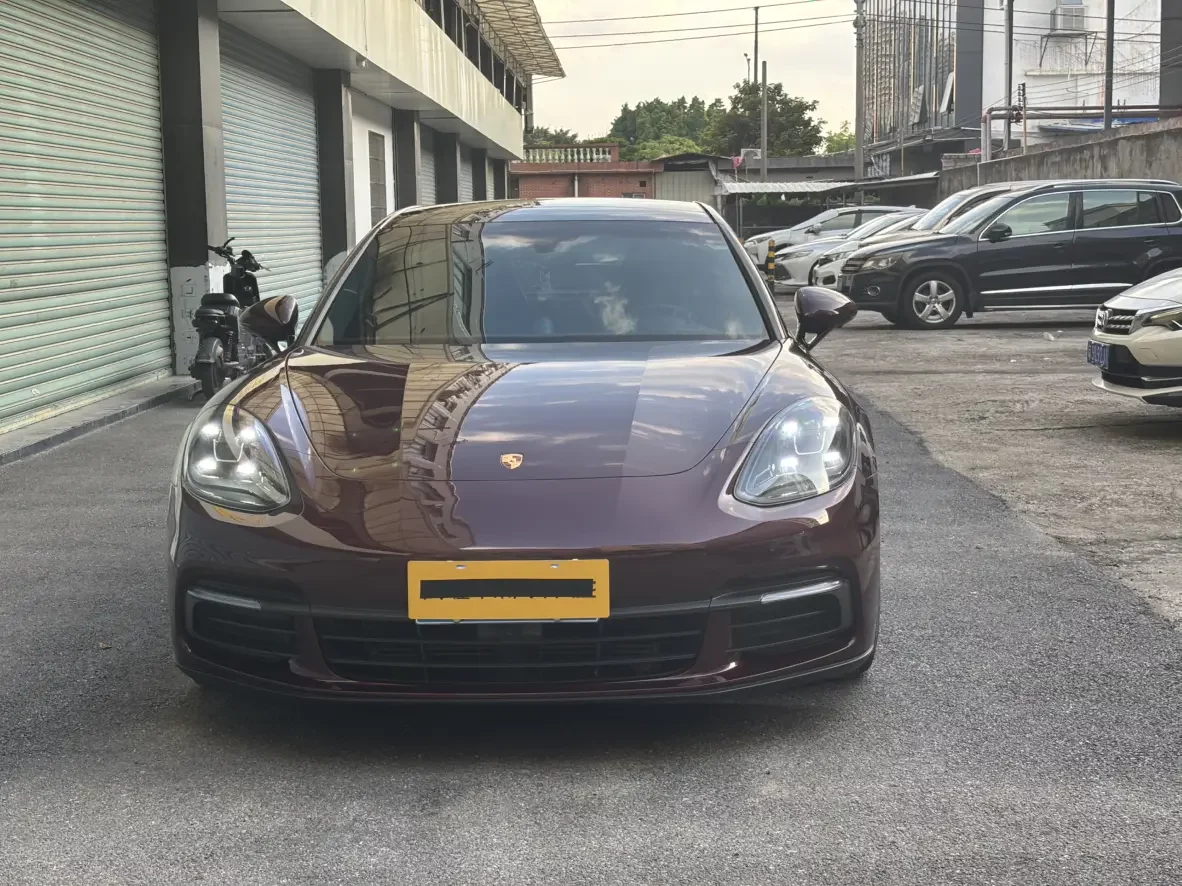 Porsche Panamera