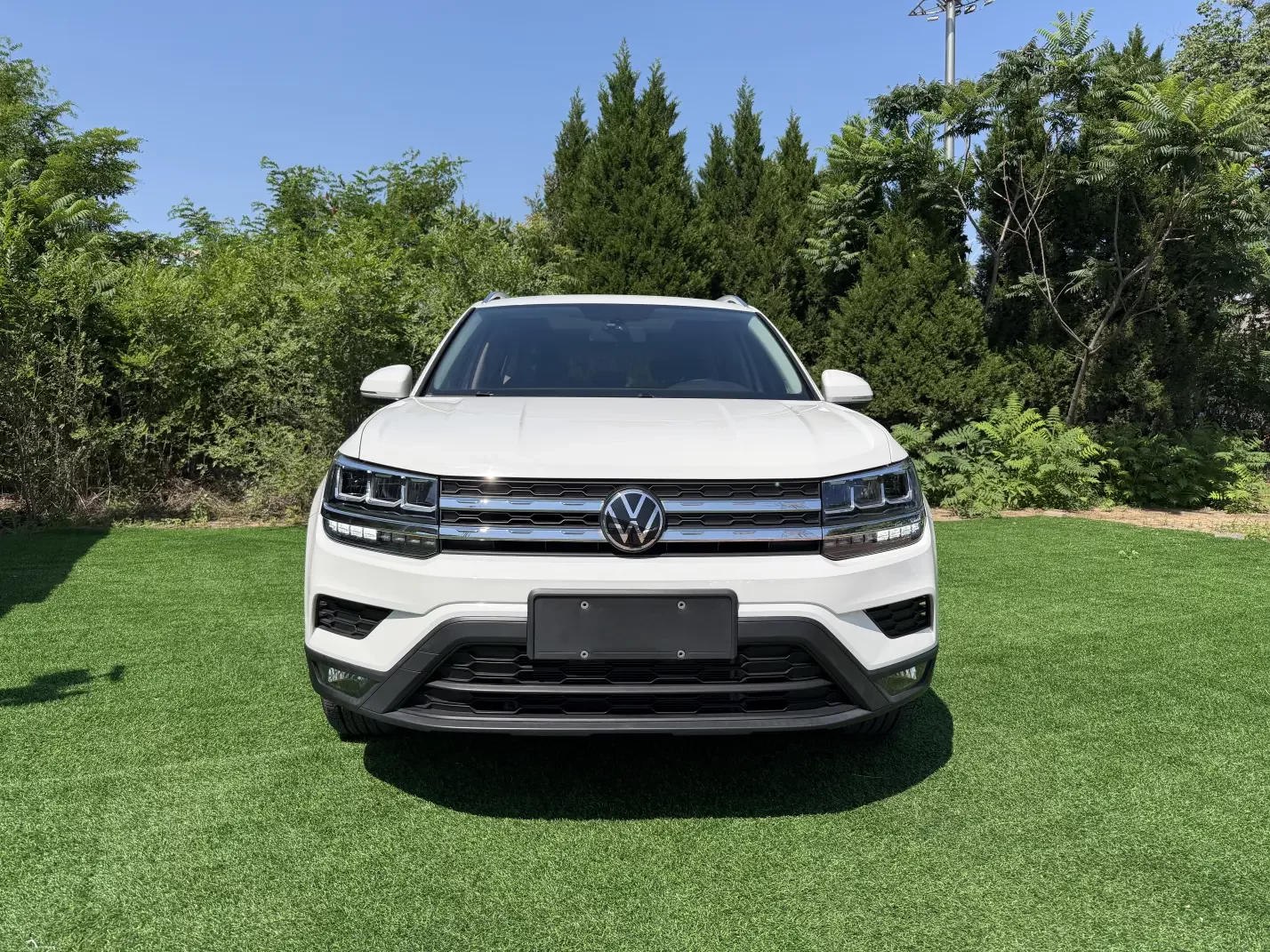 Volkswagen Tharu