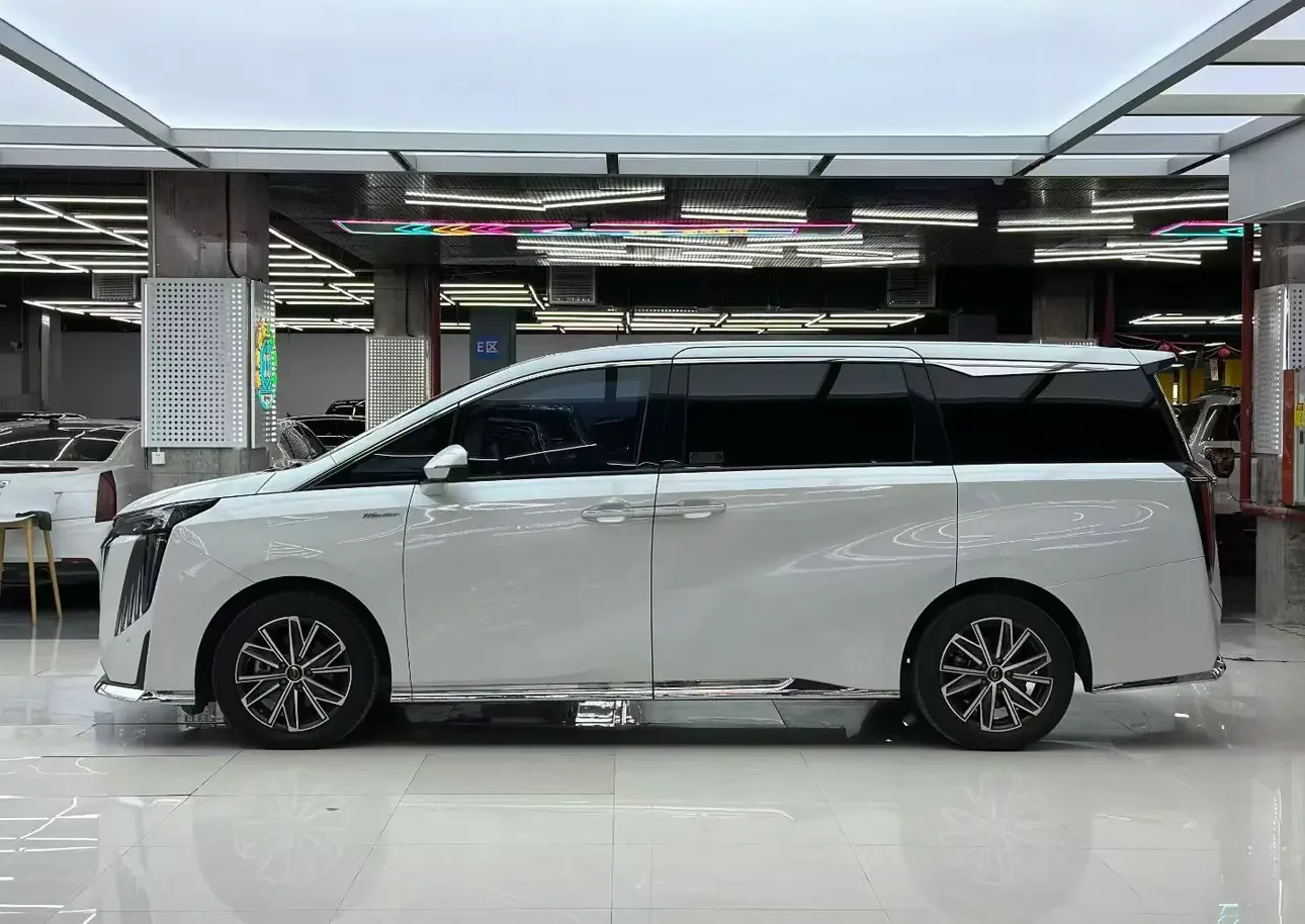 GAC Trumpchi M8