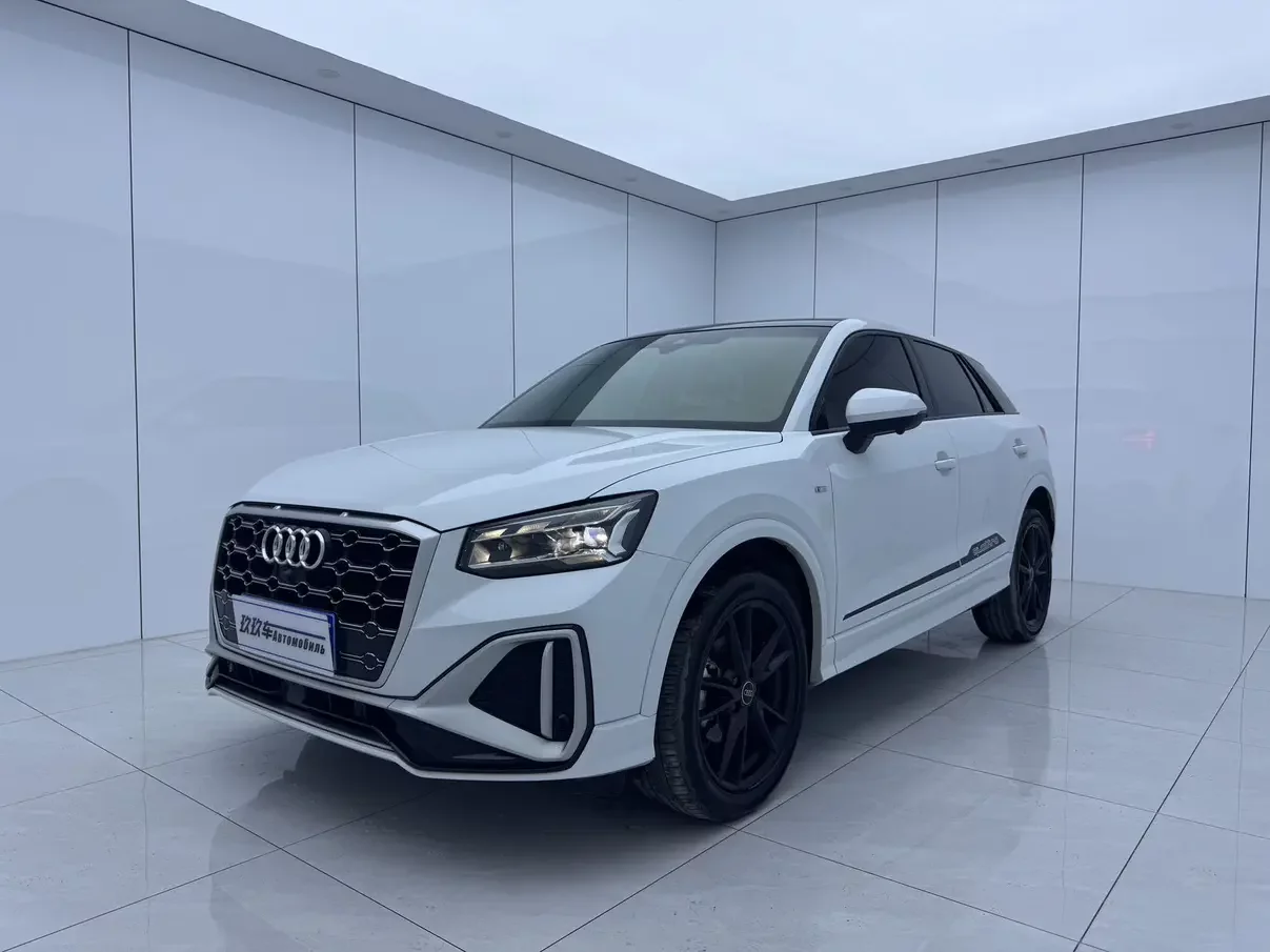 Audi Q2L