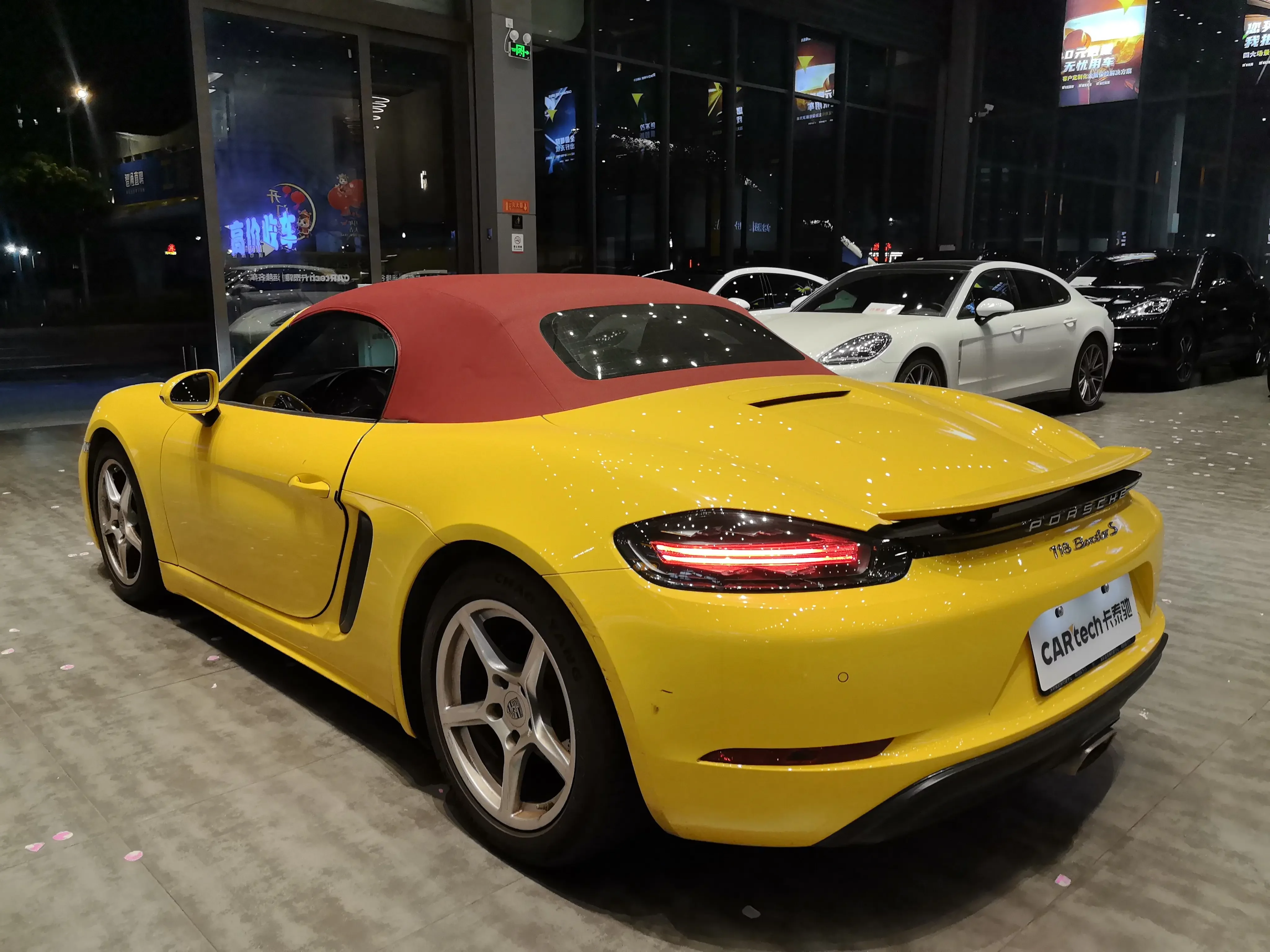 Porsche 718