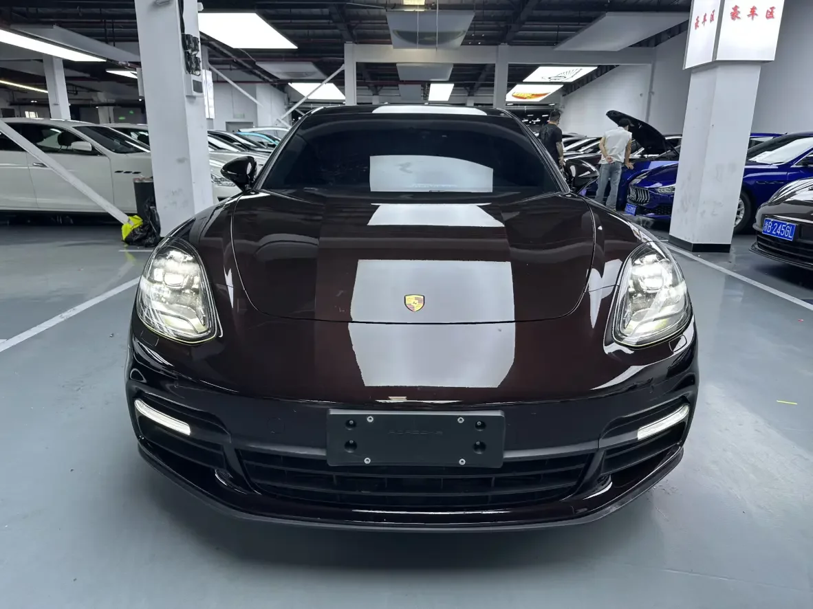 Porsche Panamera