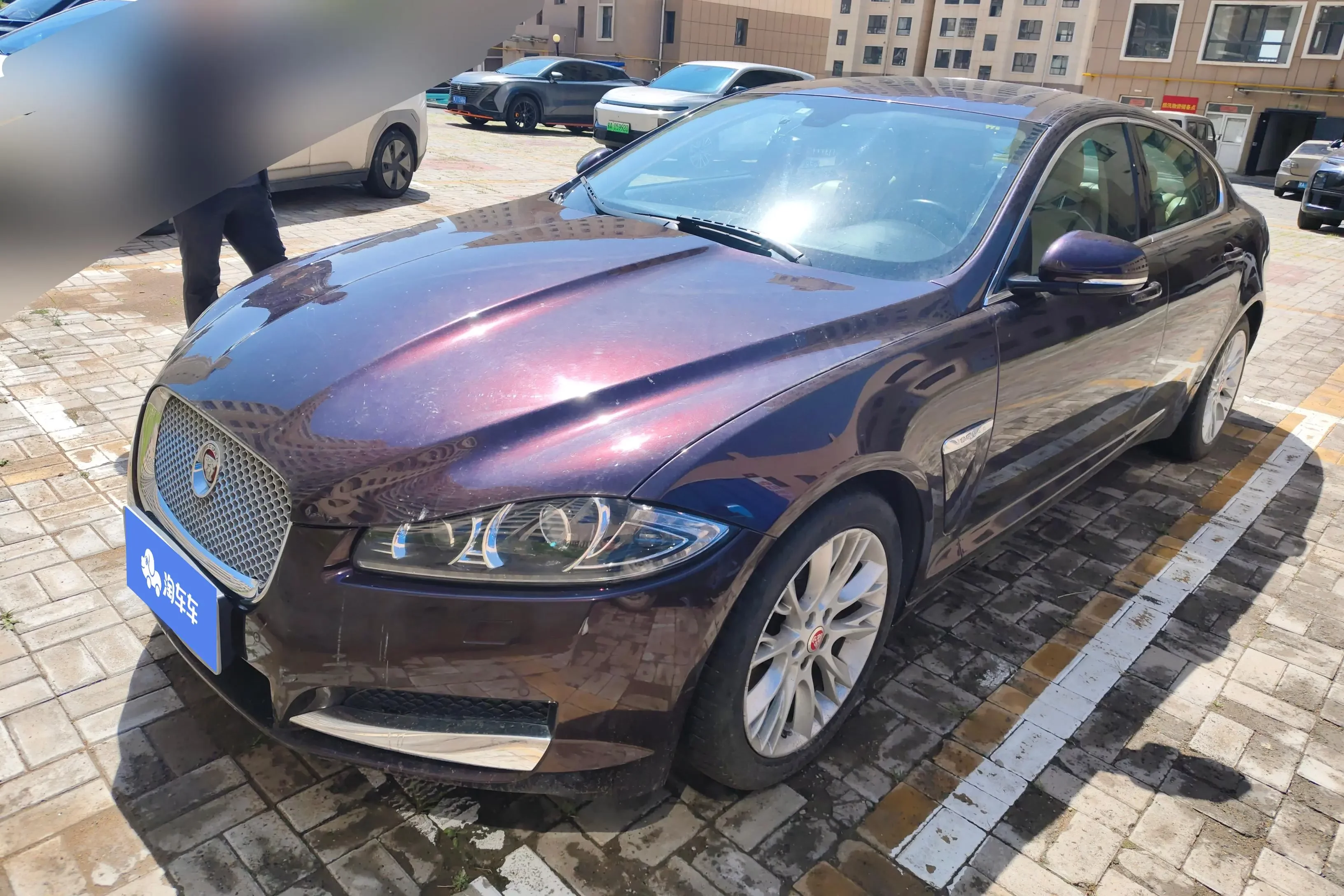 Jaguar XF