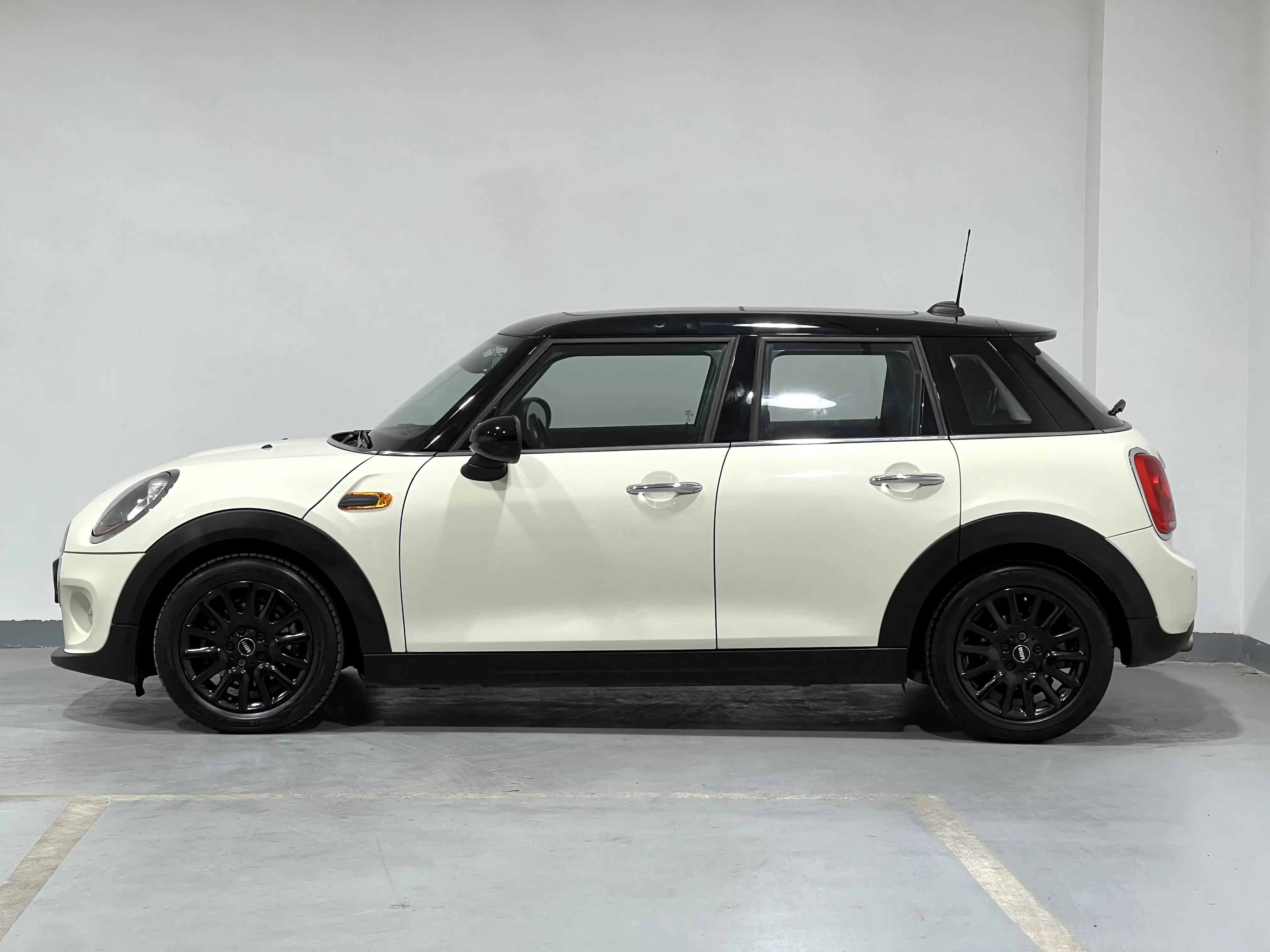 MINI 