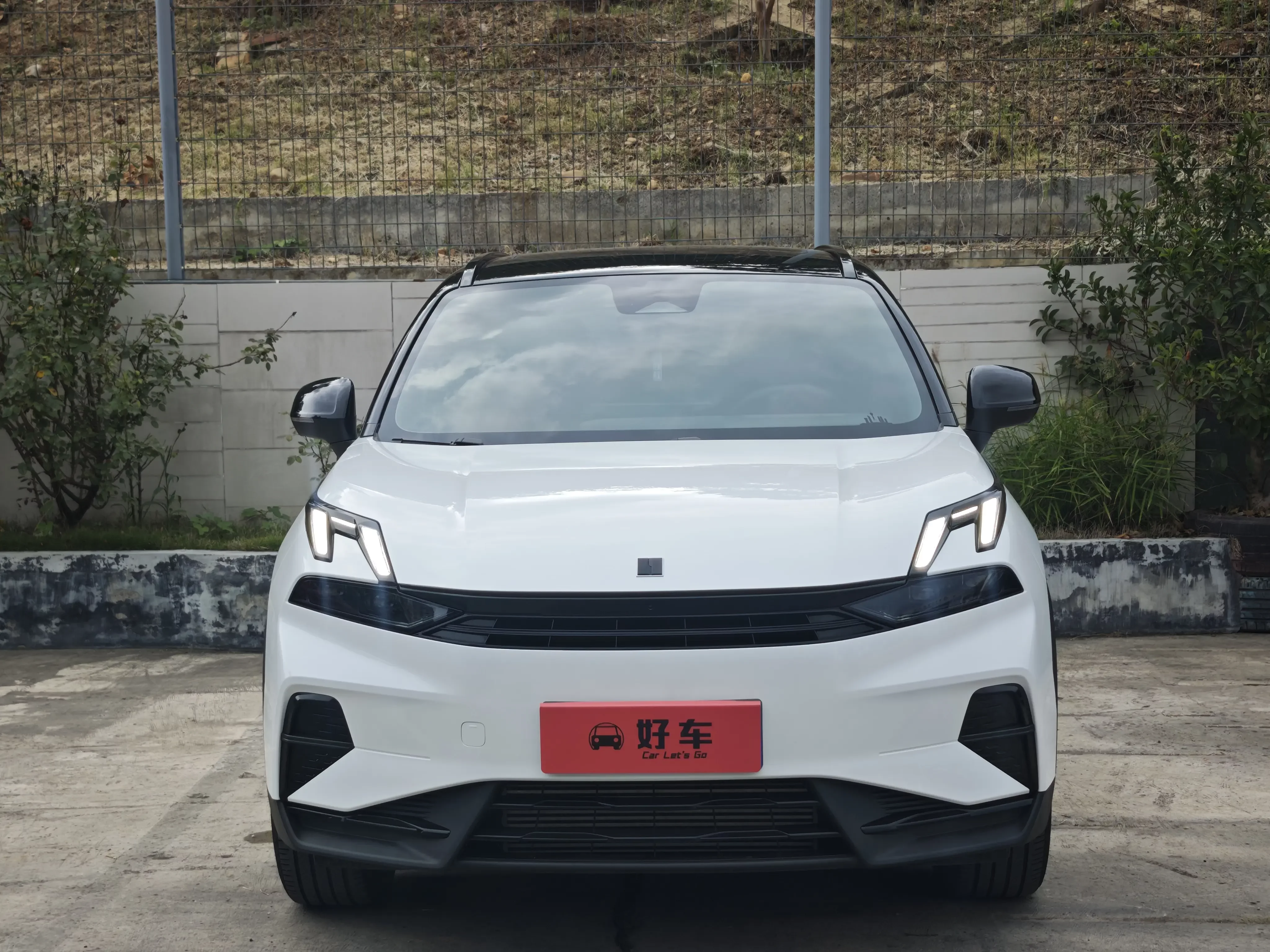 Lynk & Co 06